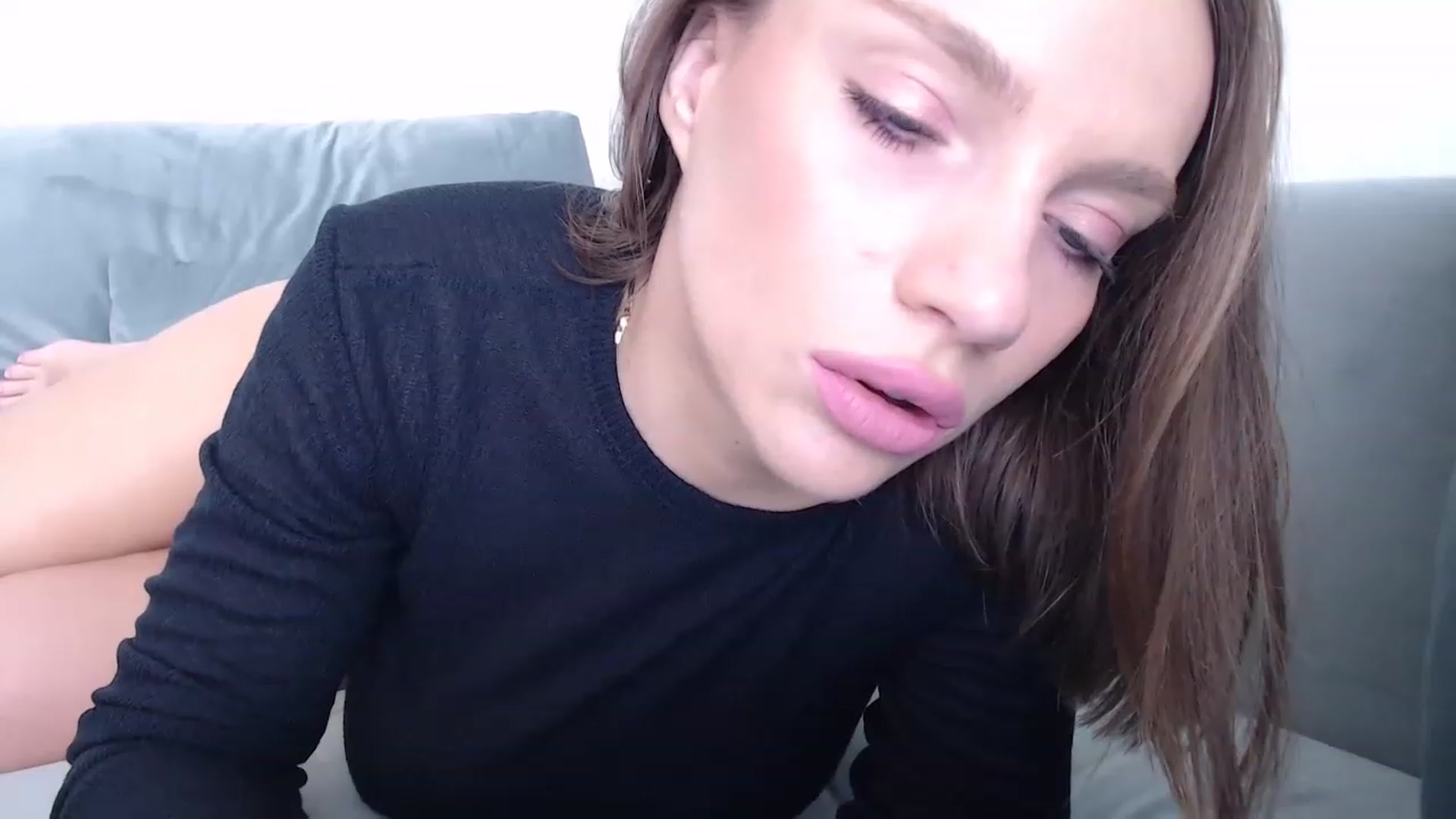 Gallery image thumbnail from call_me_em's myfreecams stream on, 03/23/2023, 07:45 image 6 of 20