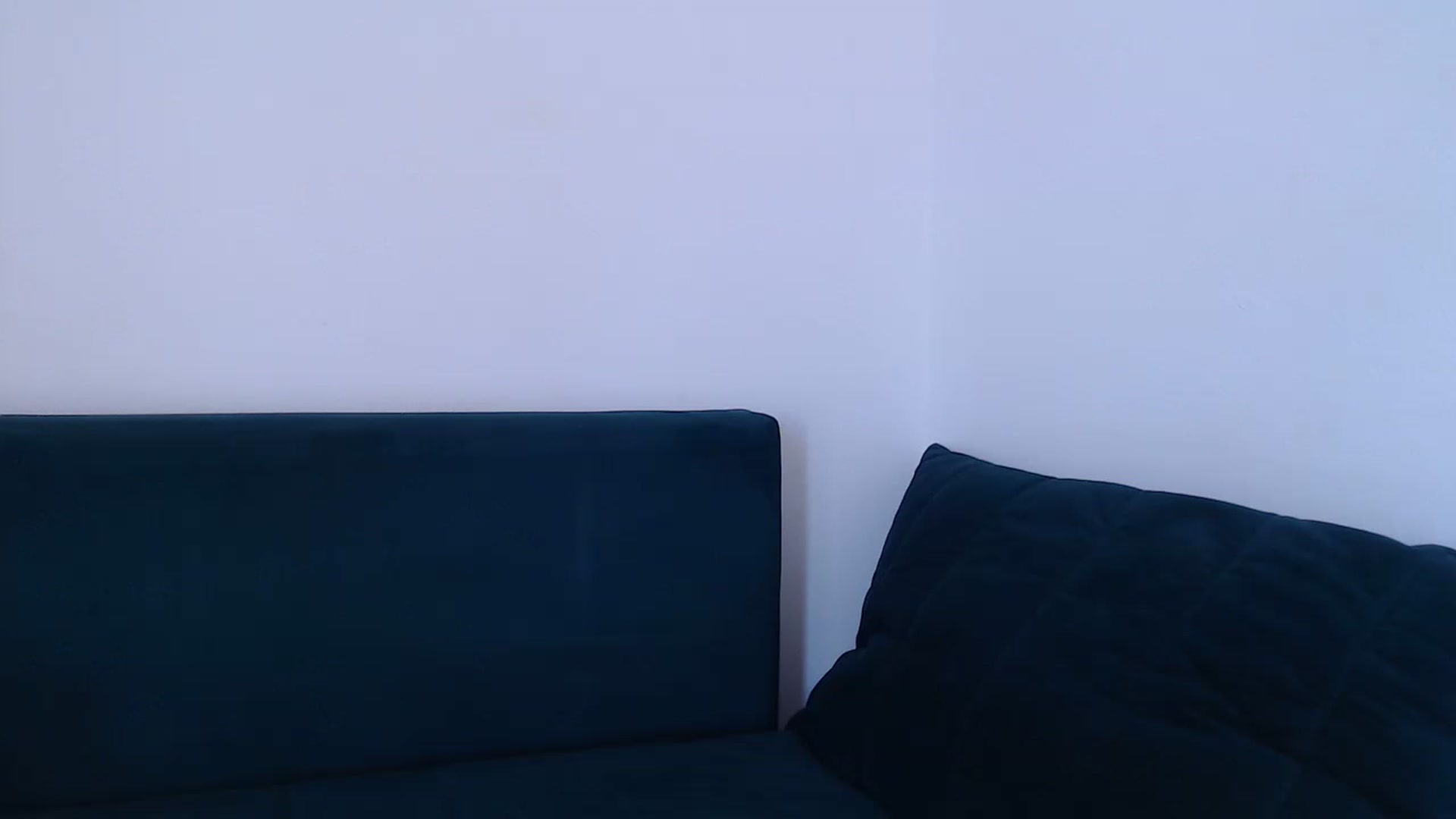 Gallery image thumbnail from call_me_em's myfreecams stream on, 03/31/2023, 08:01 image 18 of 20