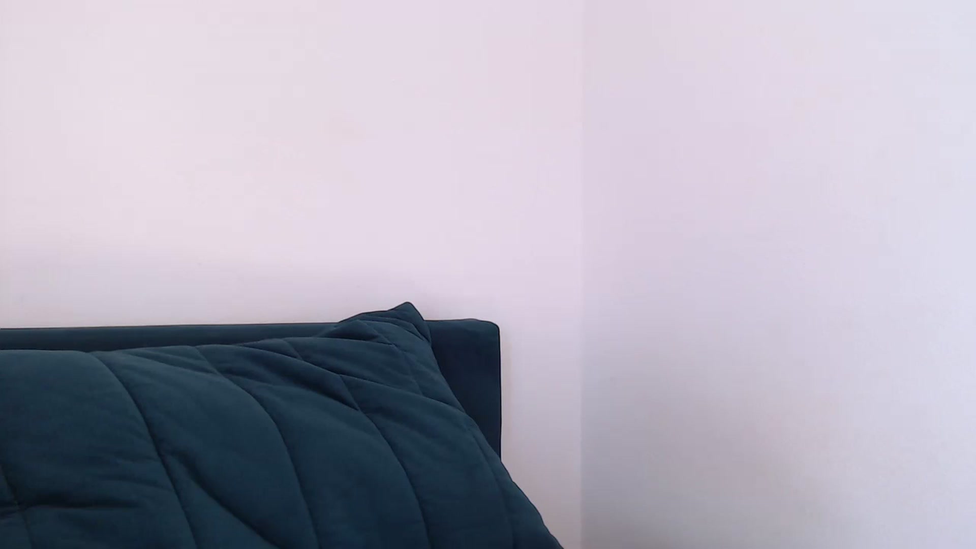 Gallery image thumbnail from call_me_em's myfreecams stream on, 03/31/2023, 09:33 image 10 of 20
