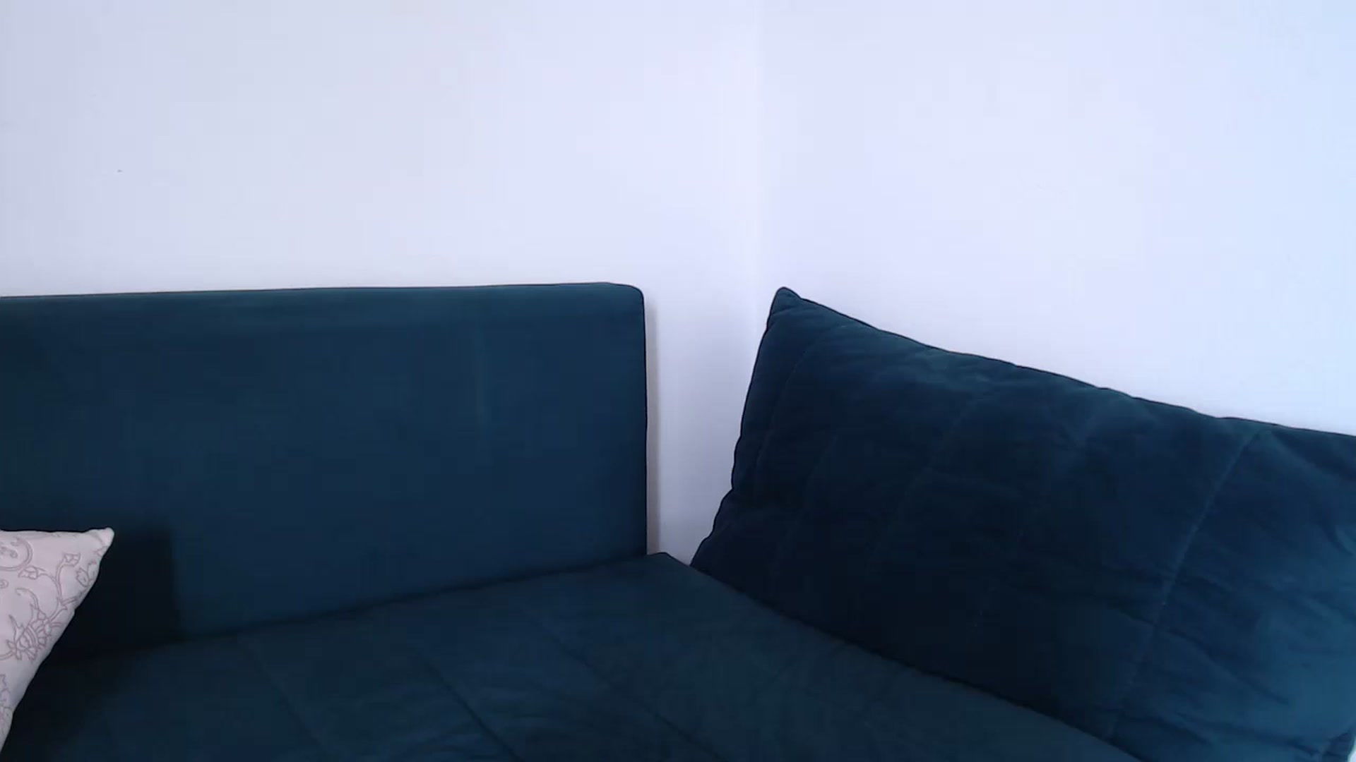 Gallery image thumbnail from call_me_em's myfreecams stream on, 04/13/2023, 06:59 image 8 of 20