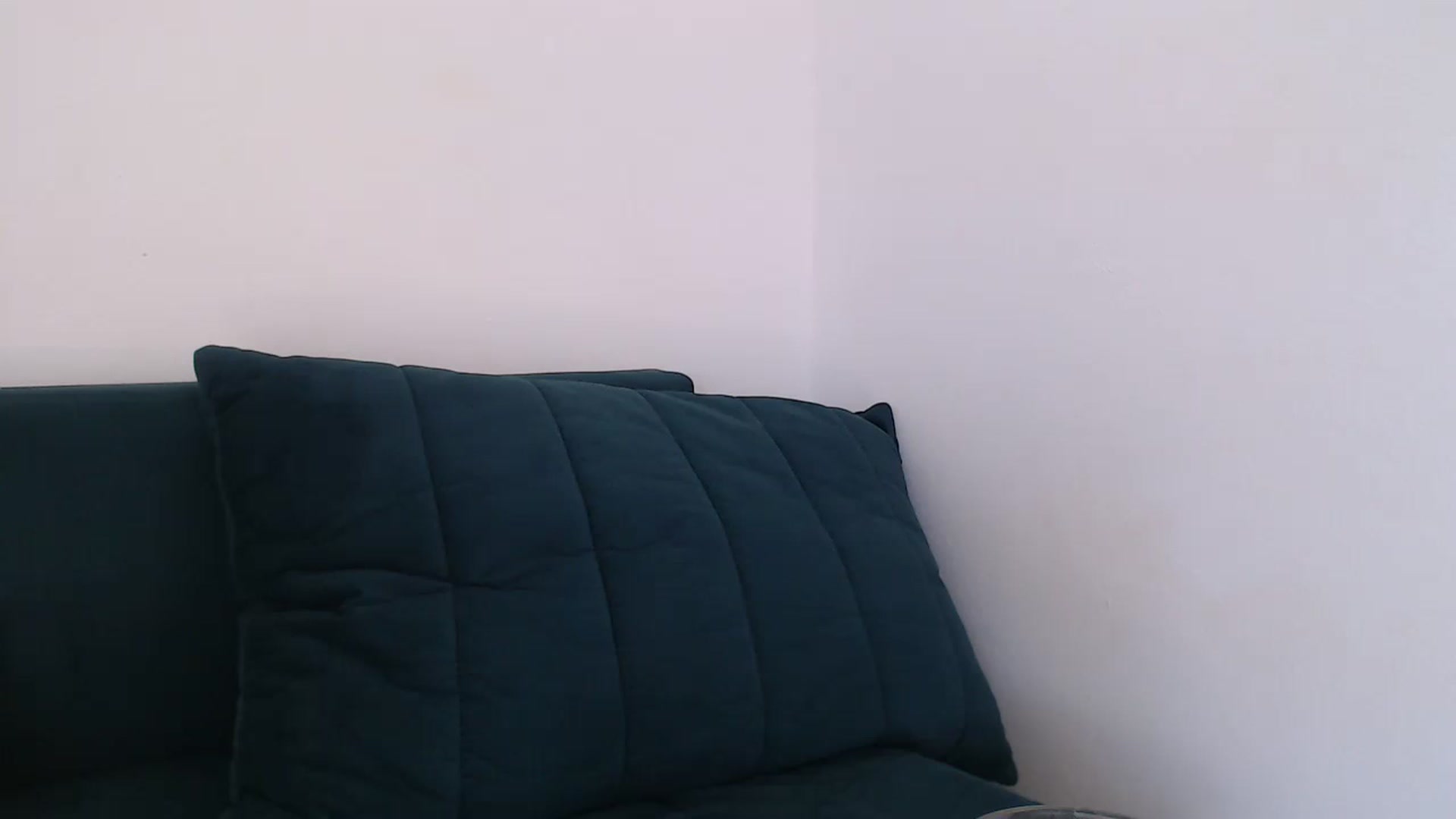 Gallery image thumbnail from call_me_em's myfreecams stream on, 04/20/2023, 09:25 image 19 of 20