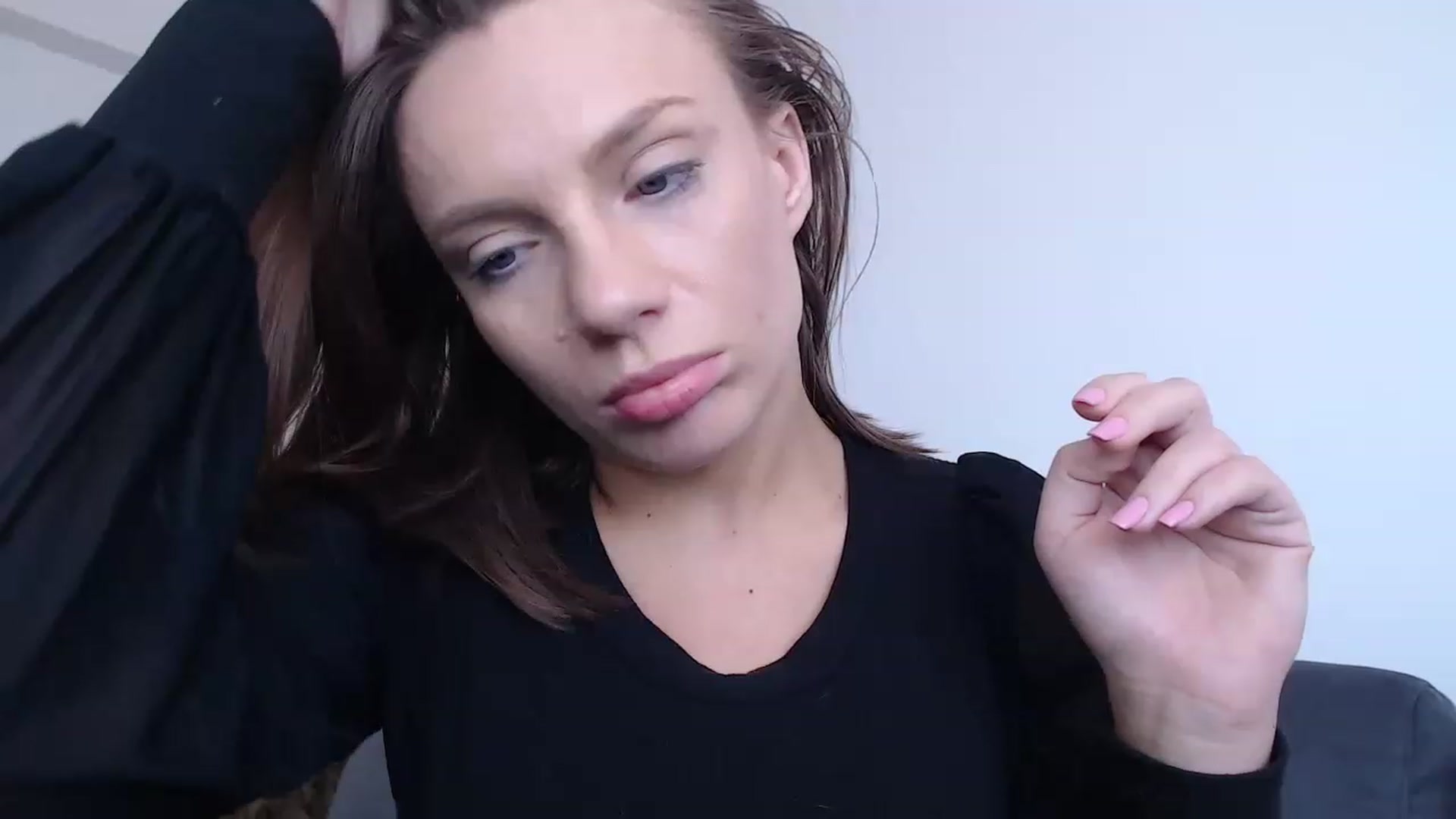 Gallery image thumbnail from call_me_em's myfreecams stream on, 04/26/2023, 11:33 image 3 of 20