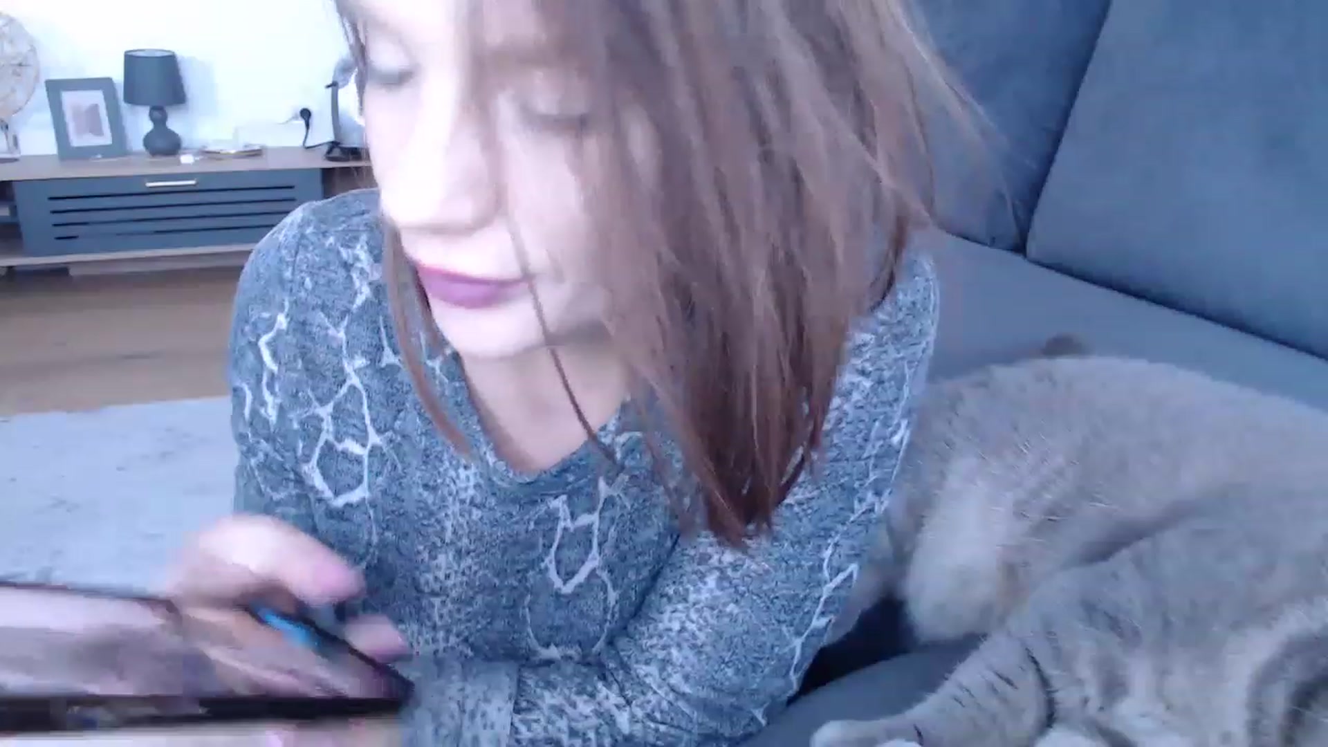 Gallery image thumbnail from call_me_em's myfreecams stream on, 04/27/2023, 17:29 image 6 of 20