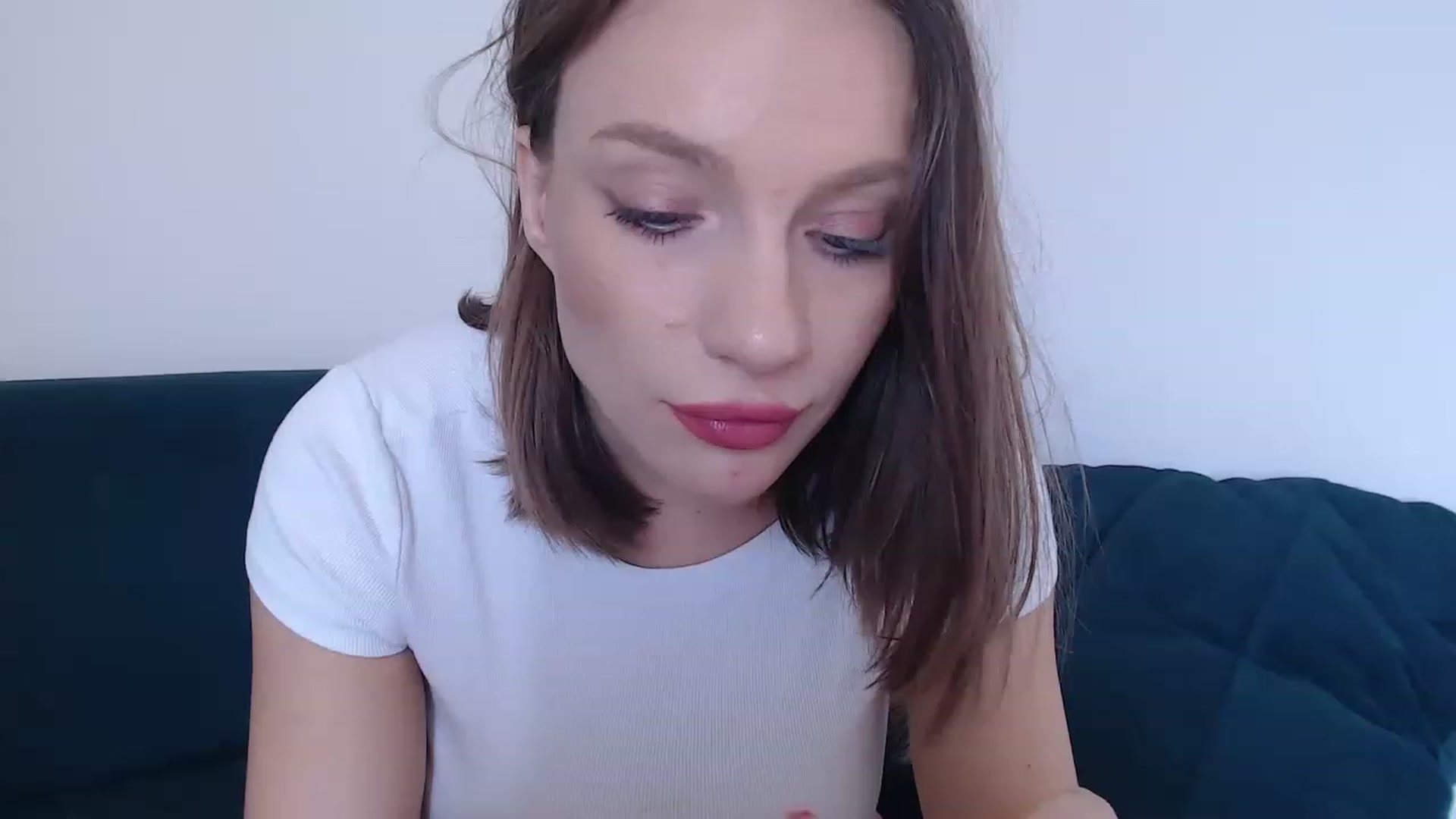 Gallery image thumbnail from call_me_em's myfreecams stream on, 05/01/2023, 07:30 image 19 of 20