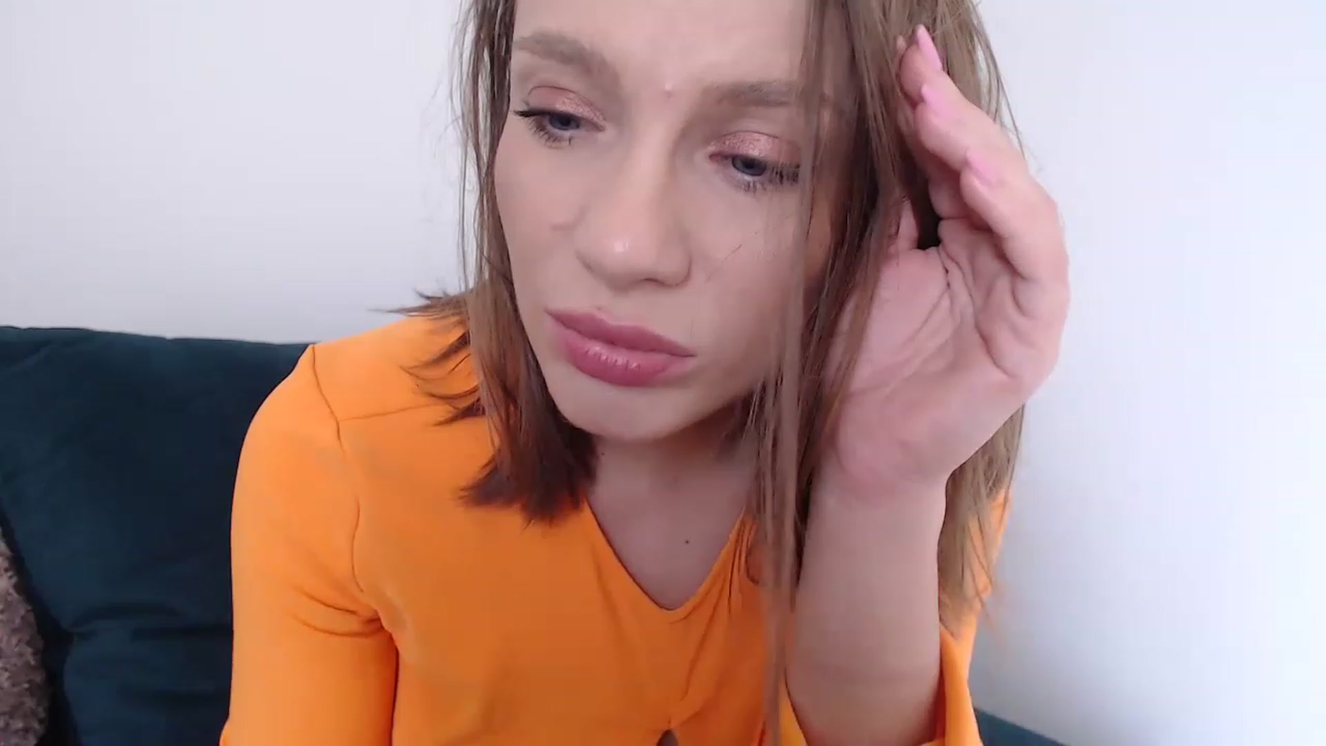 Gallery image thumbnail from call_me_em's myfreecams stream on, 05/09/2023, 08:24 image 6 of 20