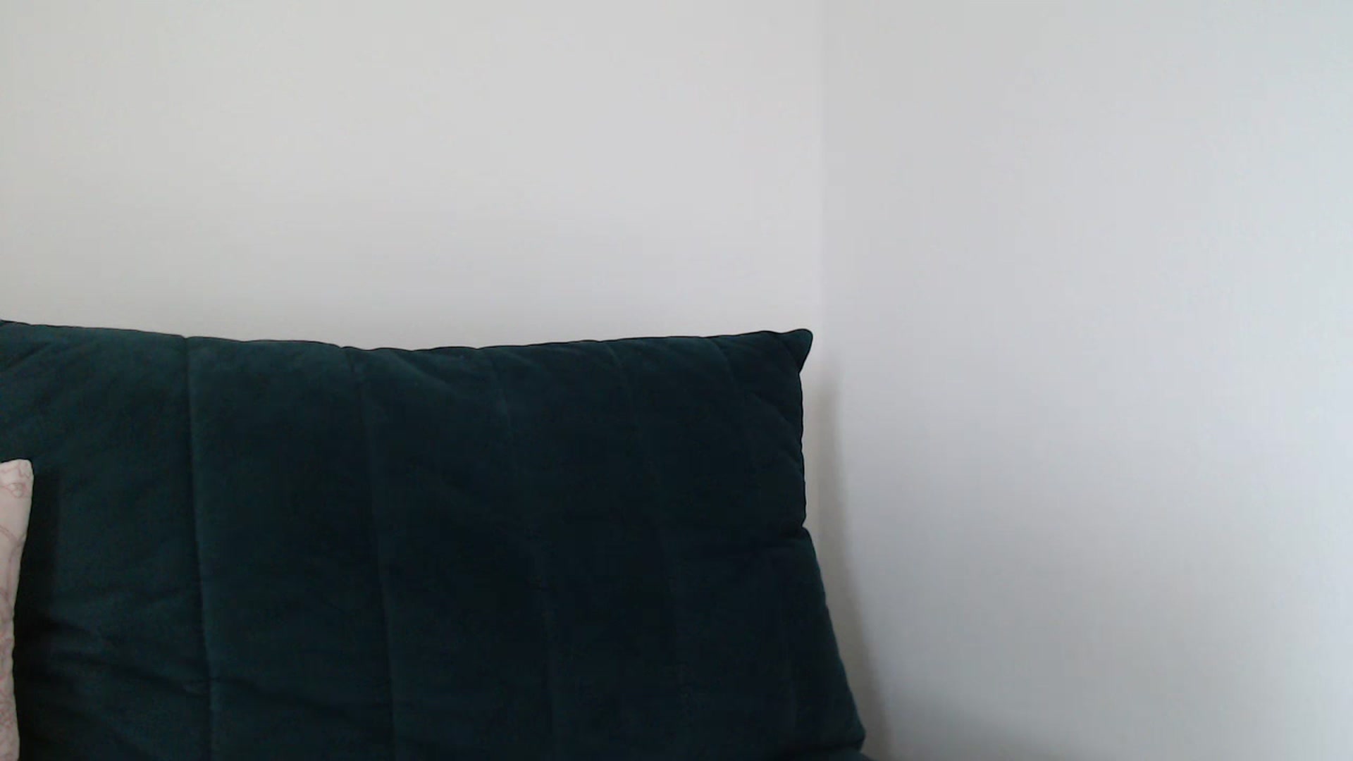 Gallery image thumbnail from call_me_em's myfreecams stream on, 06/04/2023, 09:05 image 1 of 20