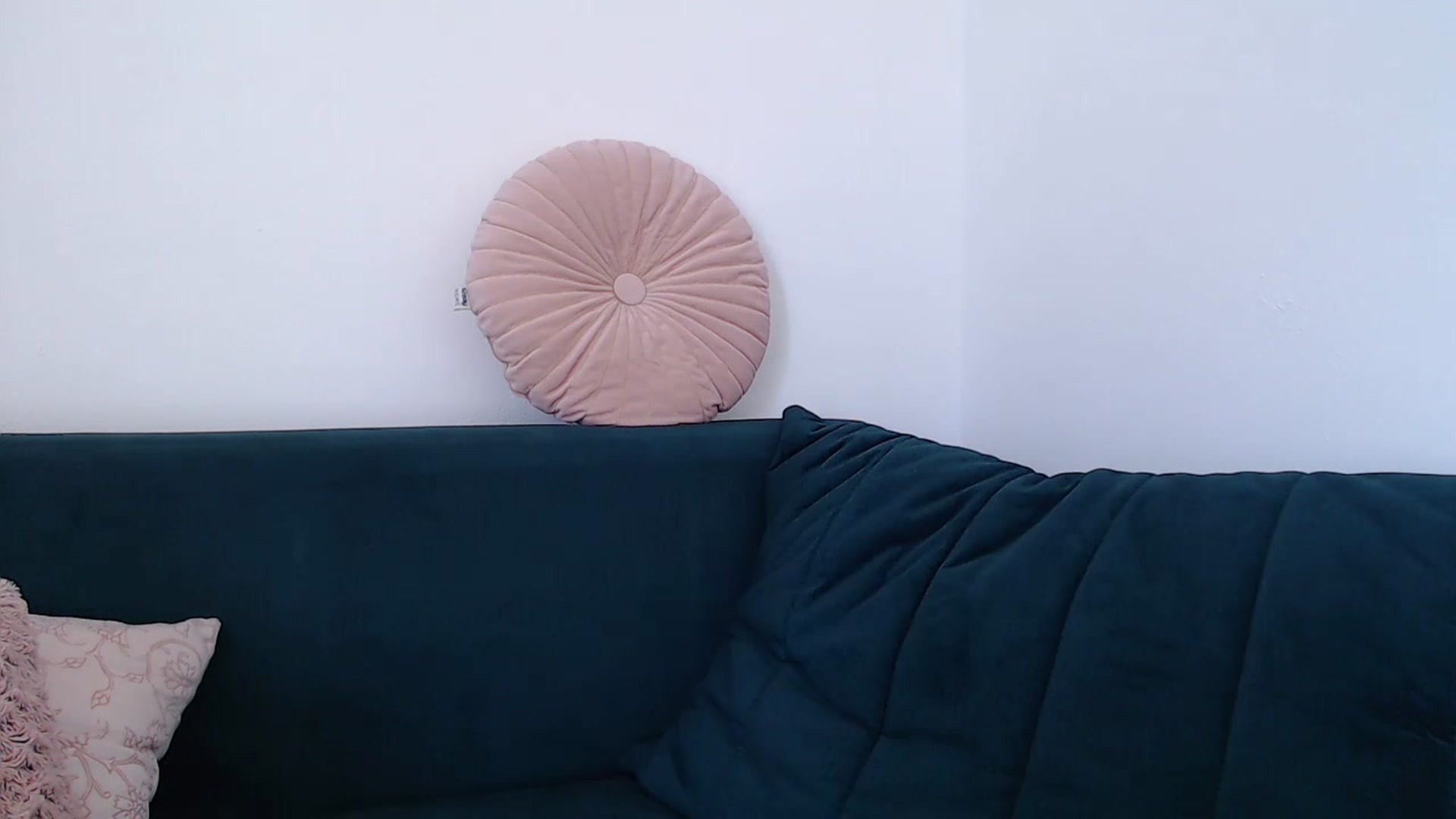 Gallery image thumbnail from call_me_em's myfreecams stream on, 06/11/2023, 12:28 image 7 of 20