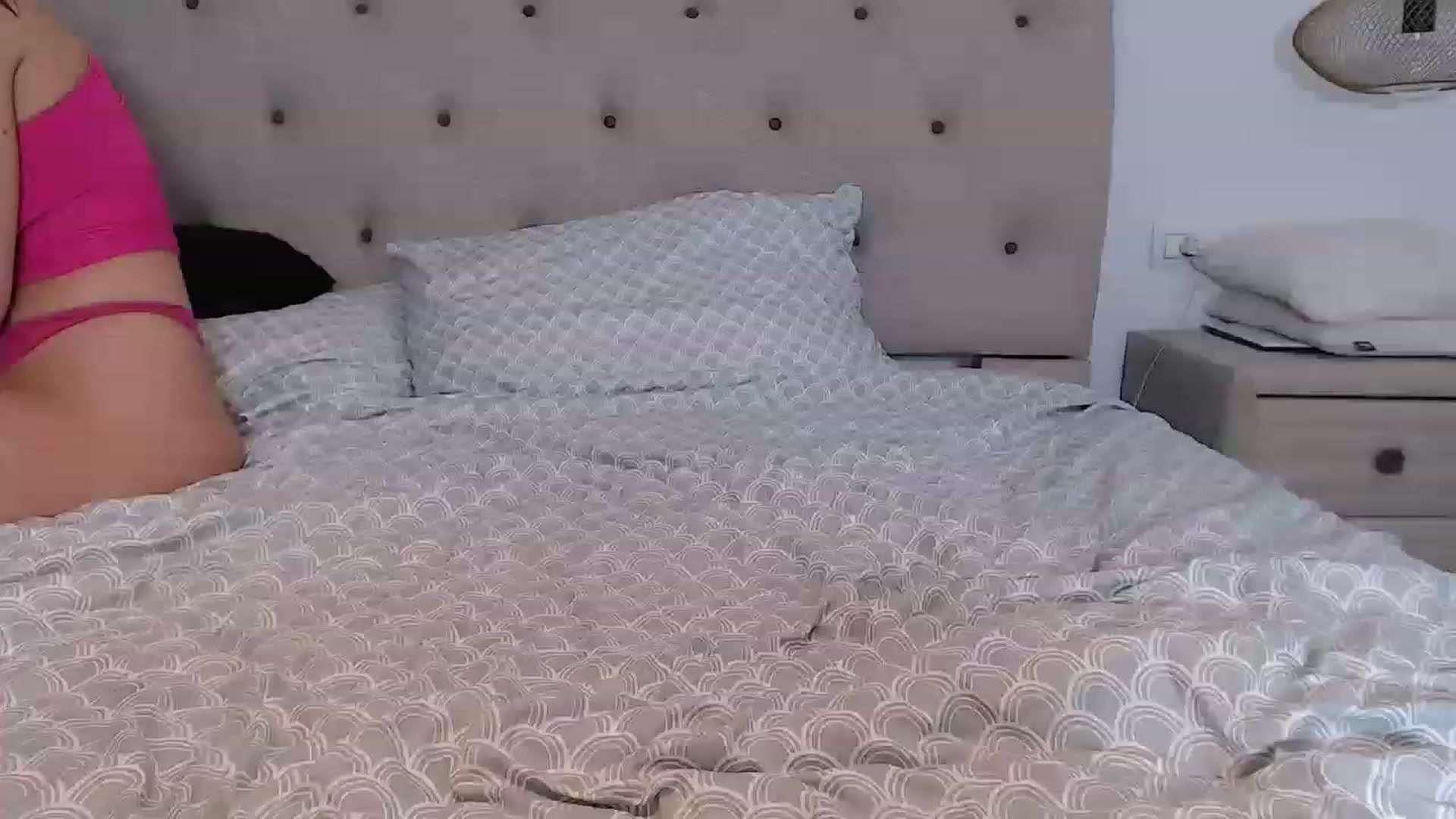 Gallery image thumbnail from call_me_em's myfreecams stream on, 06/12/2023, 08:39 image 1 of 20