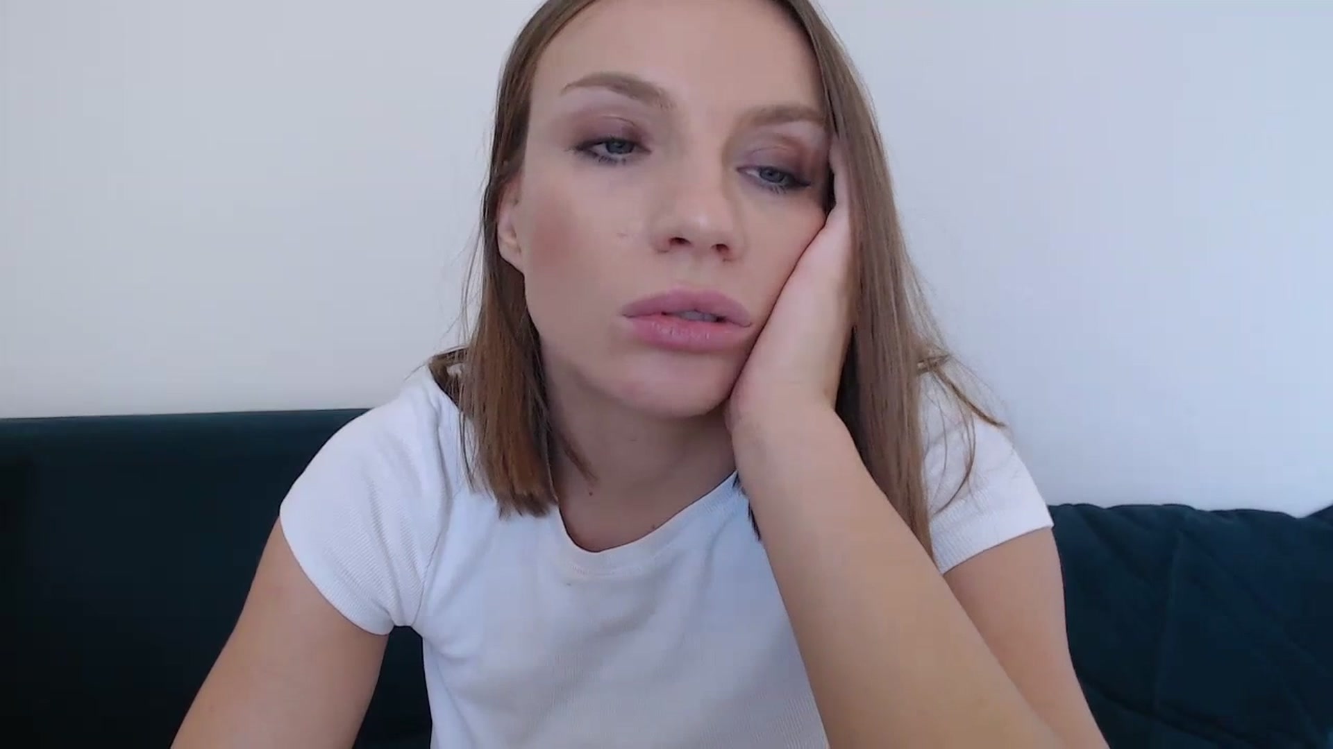 Gallery image thumbnail from call_me_em's myfreecams stream on, 06/30/2023, 09:51 image 8 of 20