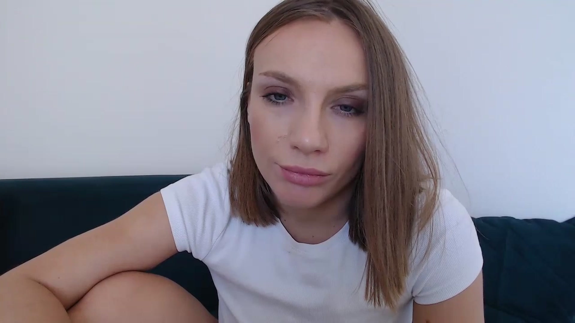 Gallery image thumbnail from call_me_em's myfreecams stream on, 06/30/2023, 09:51 image 11 of 20