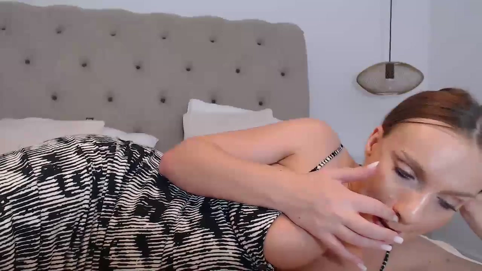 Gallery image thumbnail from call_me_em's myfreecams stream on, 07/08/2023, 20:05 image 3 of 20