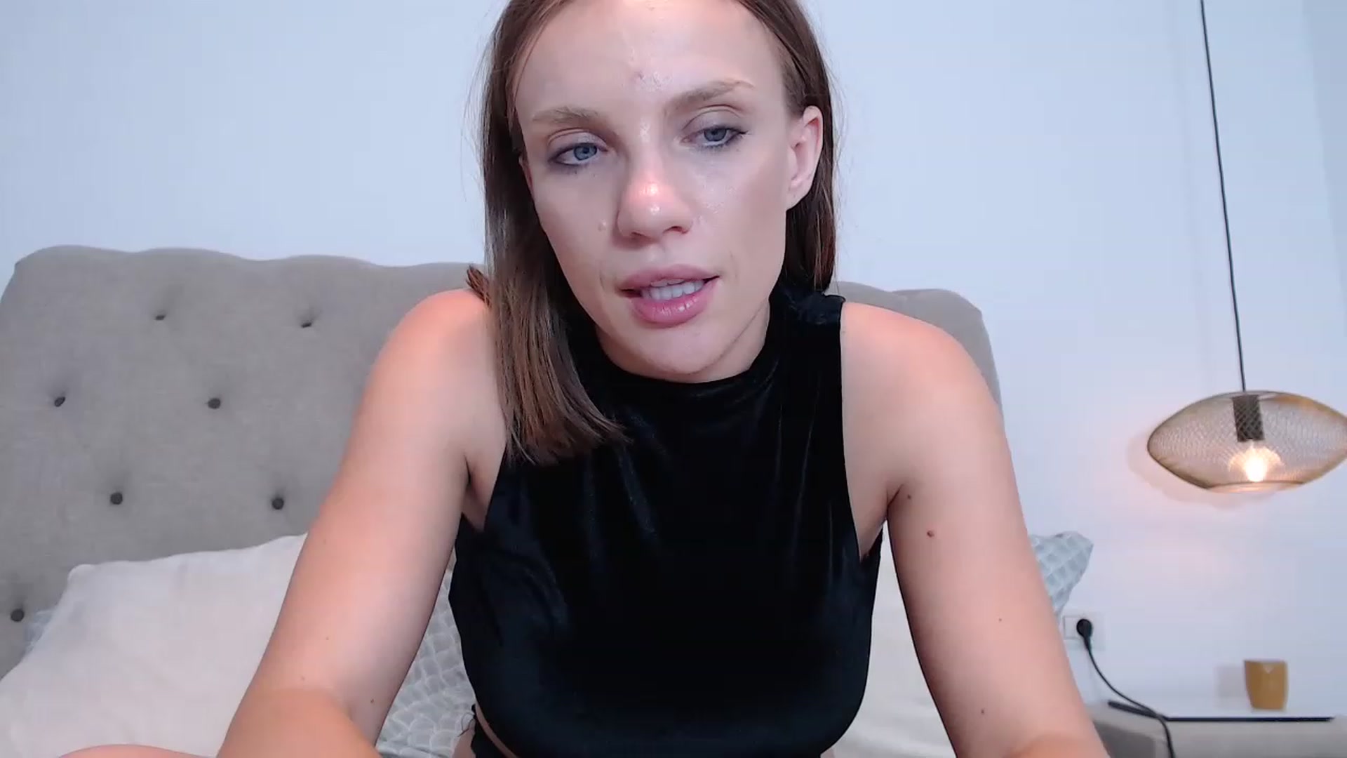 Gallery image thumbnail from call_me_em's myfreecams stream on, 07/26/2023, 21:20 image 16 of 20