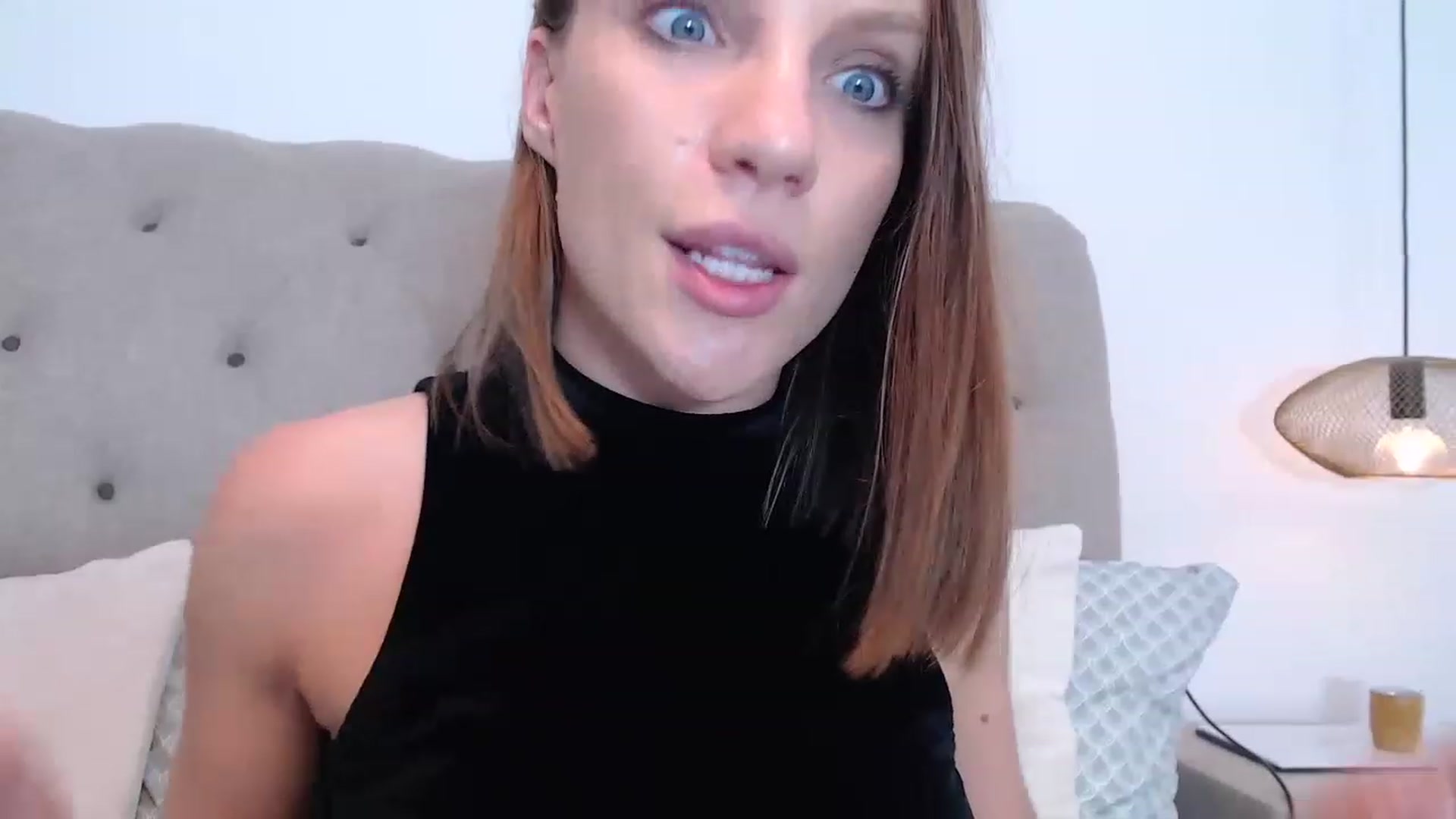 Gallery image thumbnail from call_me_em's myfreecams stream on, 07/26/2023, 21:20 image 10 of 20
