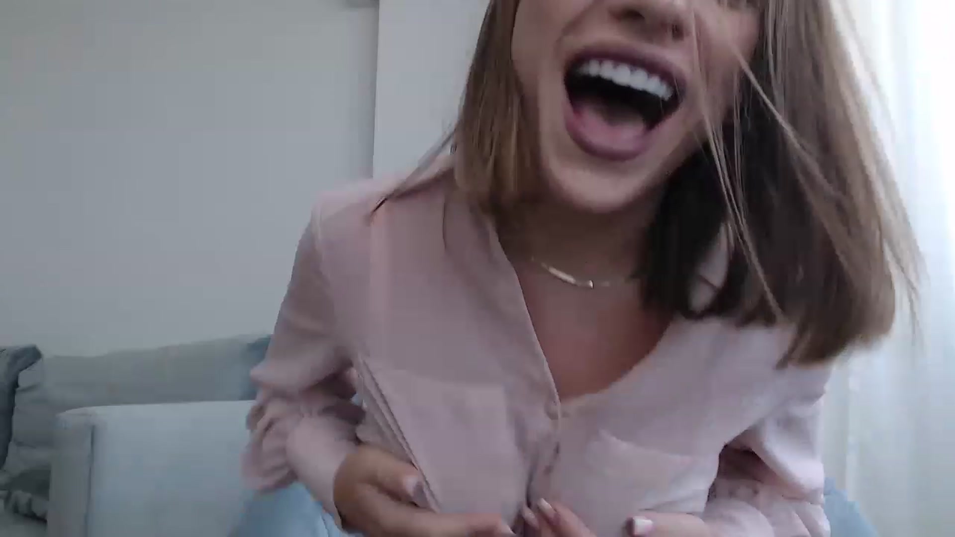 Gallery image thumbnail from call_me_em's myfreecams stream on, 07/28/2023, 09:08 image 15 of 20