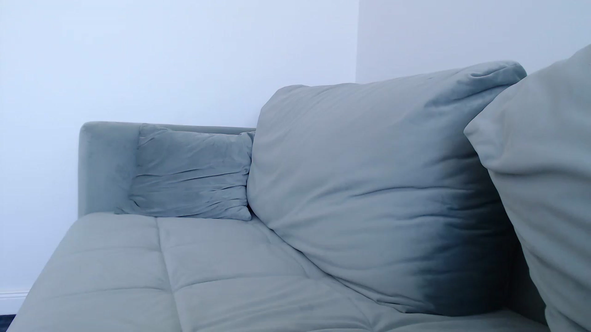 Gallery image thumbnail from call_me_em's myfreecams stream on, 08/01/2023, 09:26 image 7 of 20