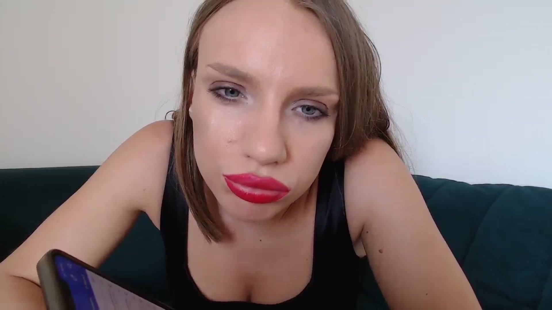 Gallery image thumbnail from call_me_em's myfreecams stream on, 08/03/2023, 07:06 image 3 of 20