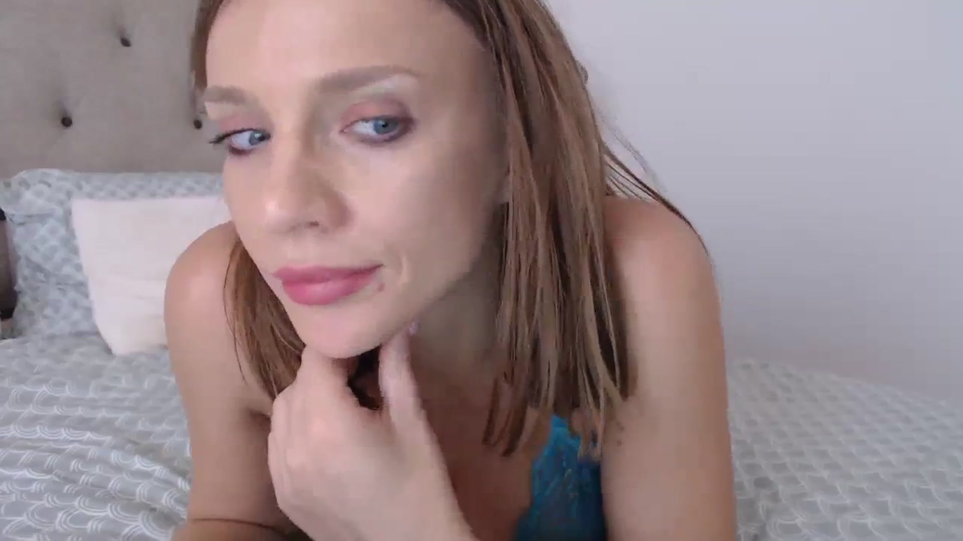 Gallery image thumbnail from call_me_em's myfreecams stream on, 08/05/2023, 11:50 image 7 of 20