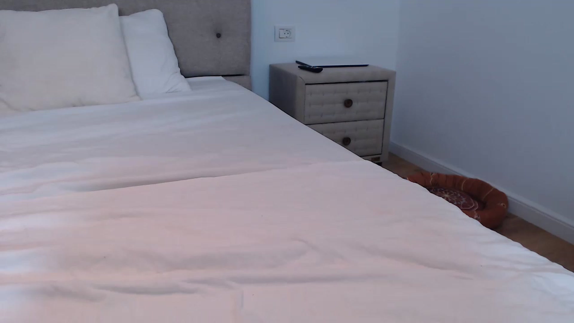 Gallery image thumbnail from call_me_em's myfreecams stream on, 08/11/2023, 19:55 image 3 of 20
