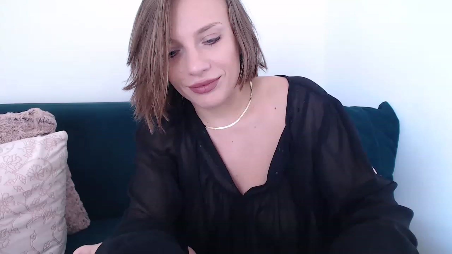 Gallery image thumbnail from call_me_em's myfreecams stream on, 08/14/2023, 08:30 image 16 of 20