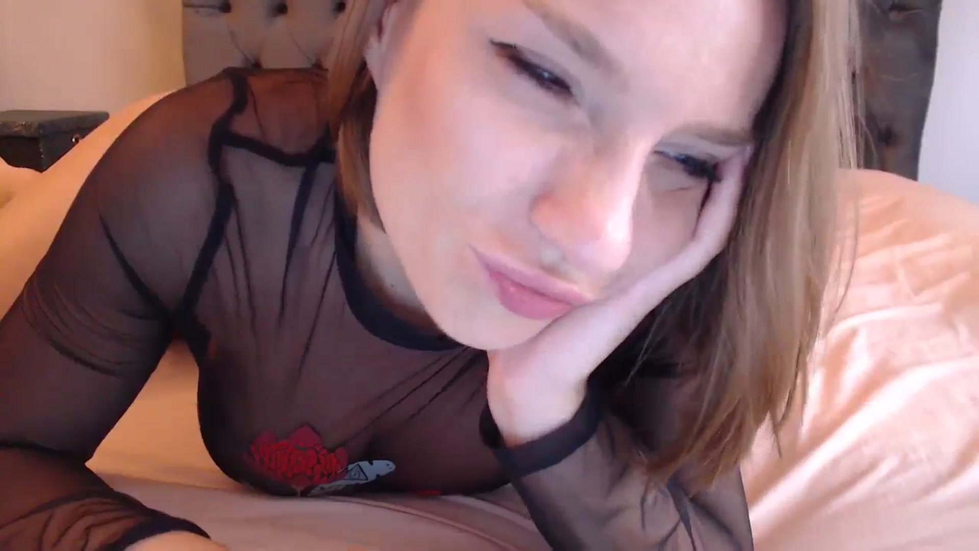 Gallery image thumbnail from call_me_em's myfreecams stream on, 09/16/2023, 08:42 image 8 of 20