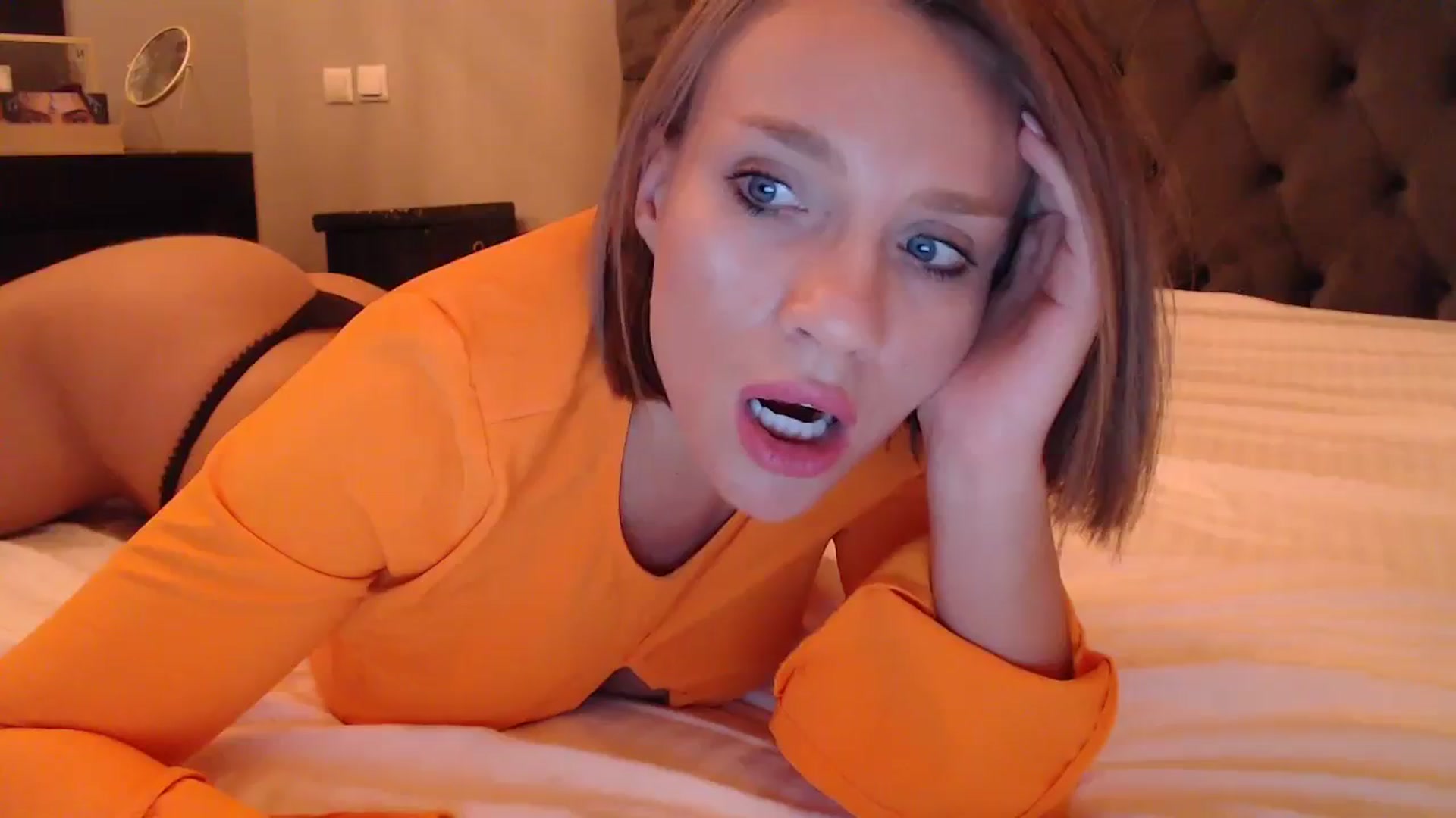 Gallery image thumbnail from call_me_em's myfreecams stream on, 09/25/2023, 16:59 image 18 of 20