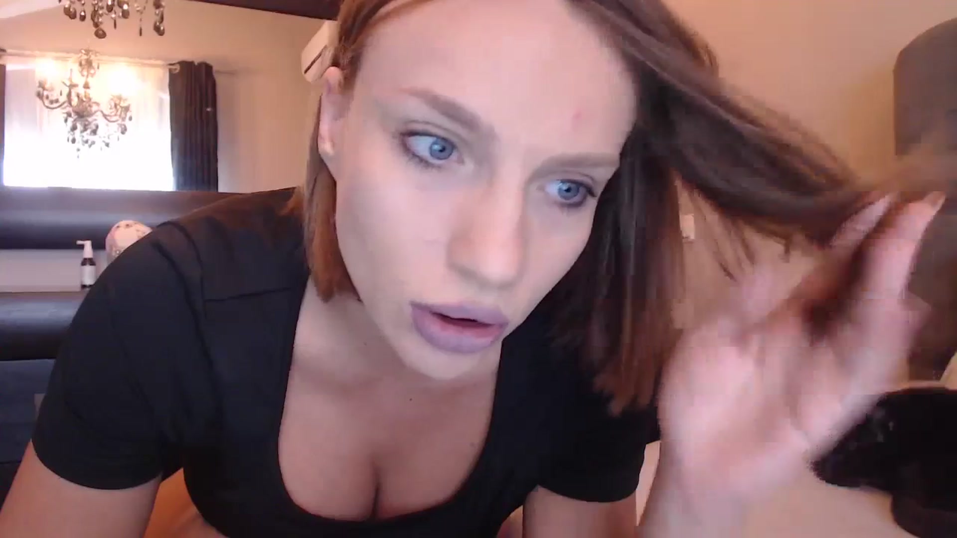 Gallery image thumbnail from call_me_em's myfreecams stream on, 10/02/2023, 08:27 image 4 of 20