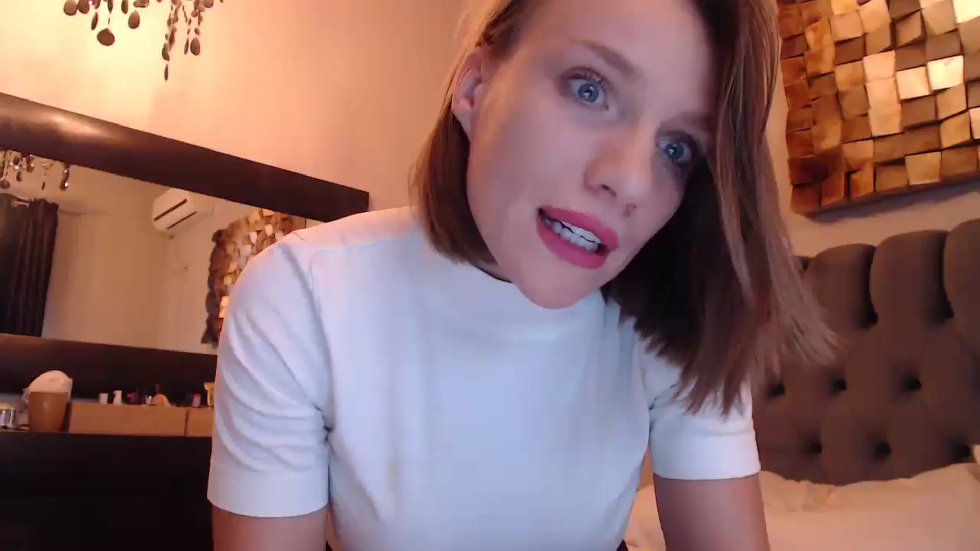 Gallery image thumbnail from call_me_em's myfreecams stream on, 10/25/2023, 14:49 image 19 of 20