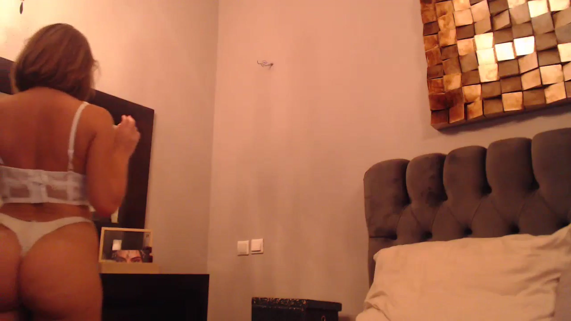 Gallery image thumbnail from call_me_em's myfreecams stream on, 10/25/2023, 17:34 image 20 of 20