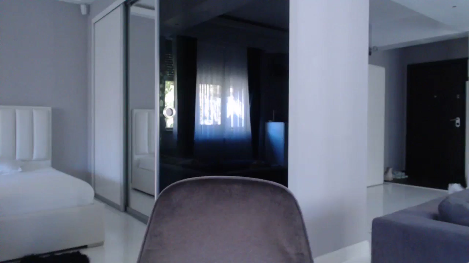 Gallery image thumbnail from call_me_em's myfreecams stream on, 11/05/2023, 10:35 image 10 of 20