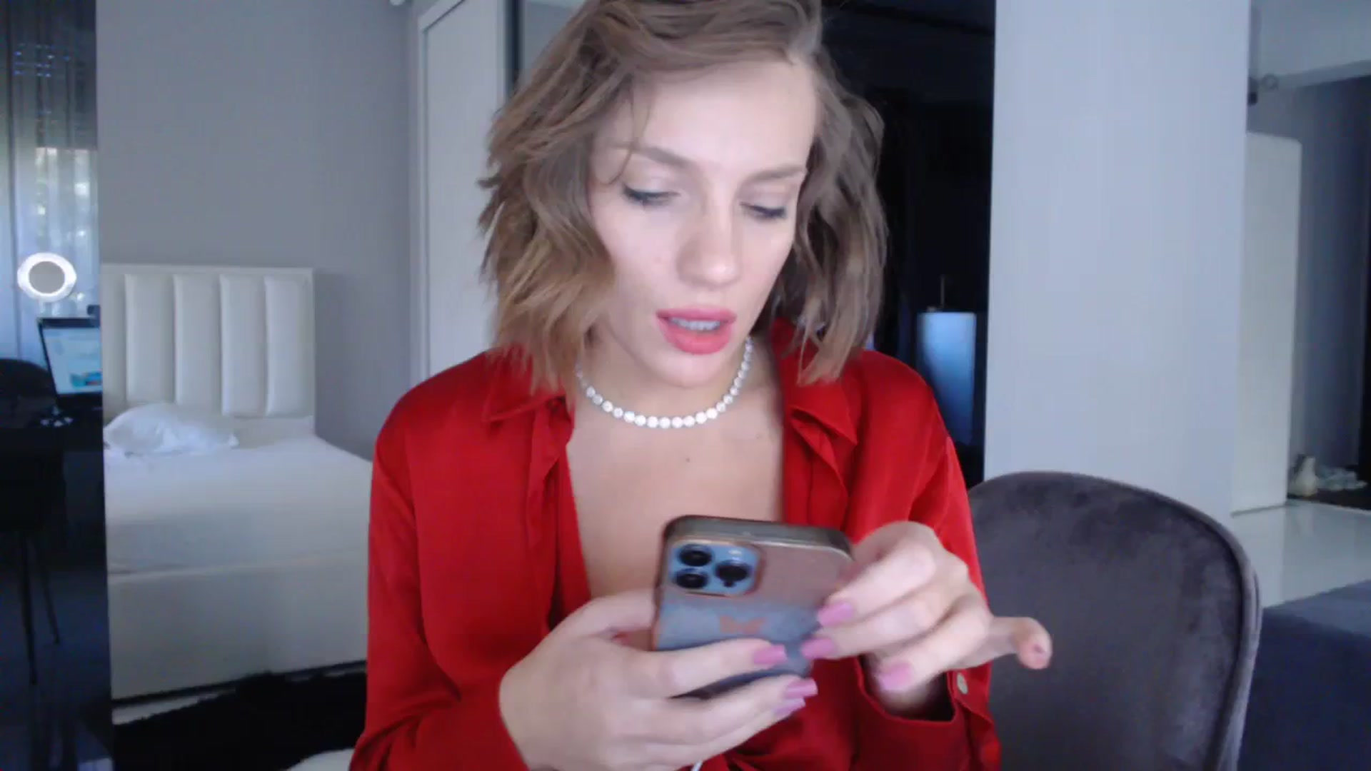 Gallery image thumbnail from call_me_em's myfreecams stream on, 11/05/2023, 11:17 image 1 of 20