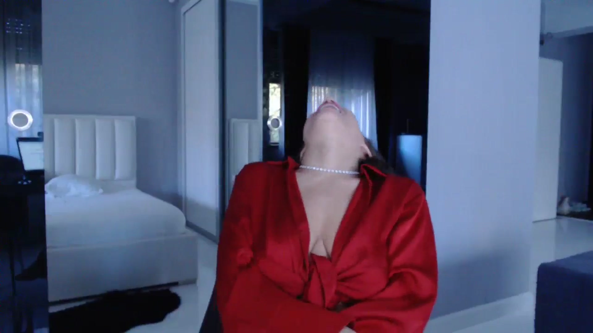 Gallery image thumbnail from call_me_em's myfreecams stream on, 11/05/2023, 11:17 image 3 of 20
