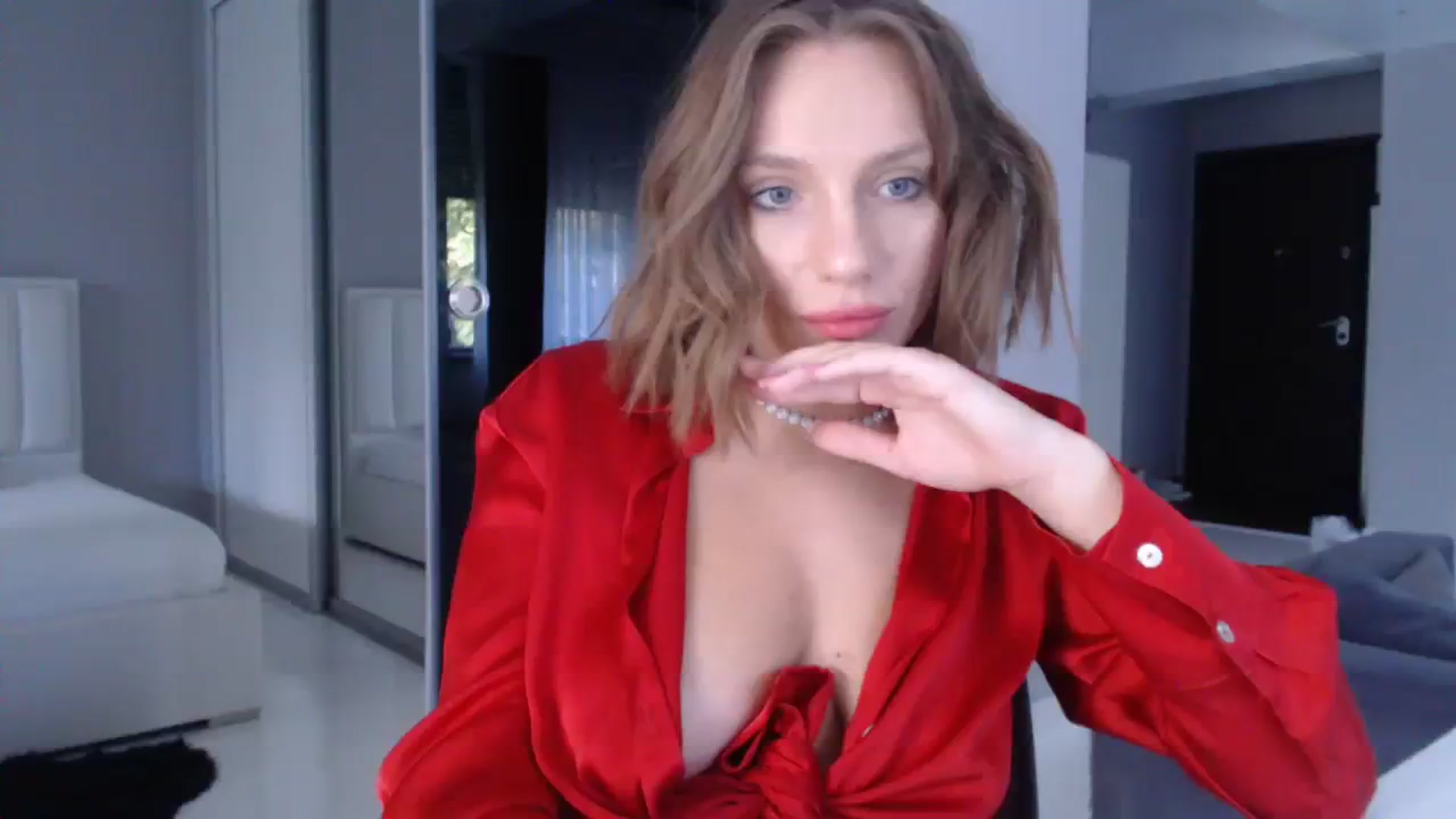 Gallery image thumbnail from call_me_em's myfreecams stream on, 11/05/2023, 11:17 image 9 of 20