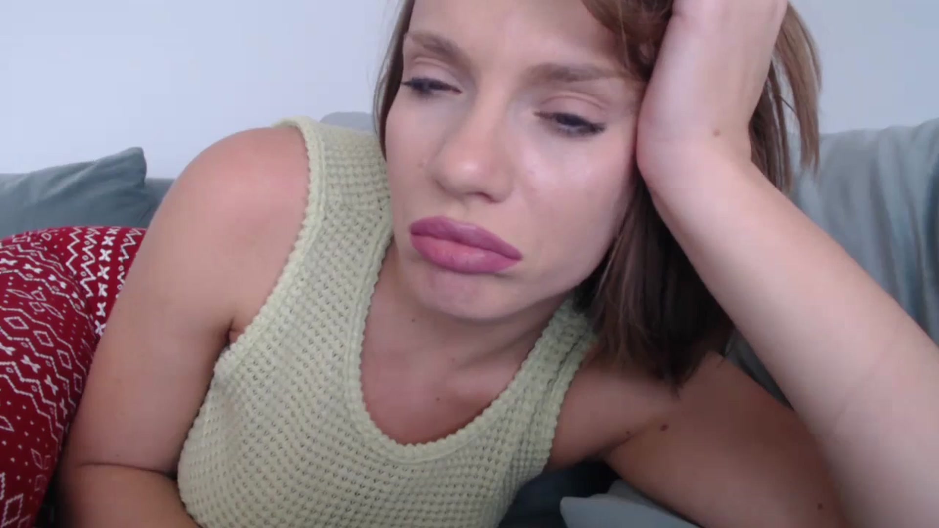 Gallery image thumbnail from call_me_em's myfreecams stream on, 11/15/2023, 12:31 image 11 of 20