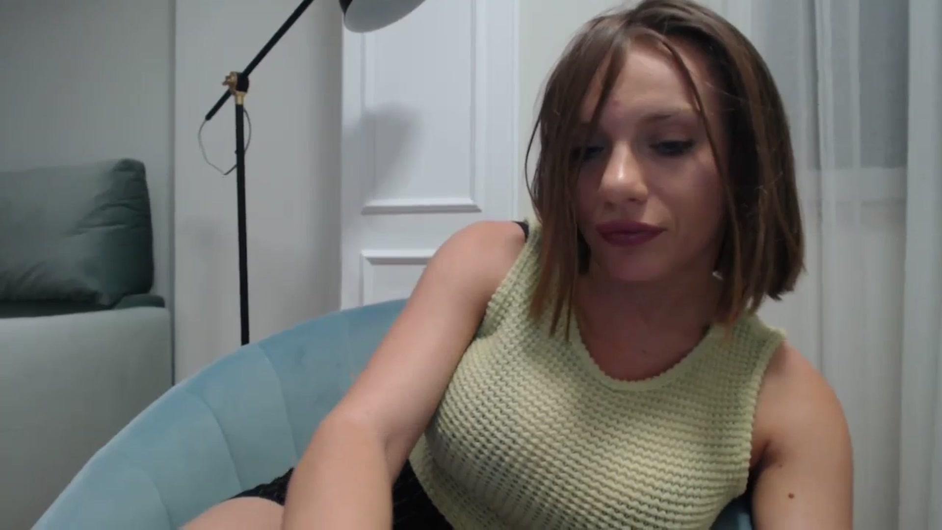 Gallery image thumbnail from call_me_em's myfreecams stream on, 11/15/2023, 21:23 image 14 of 20
