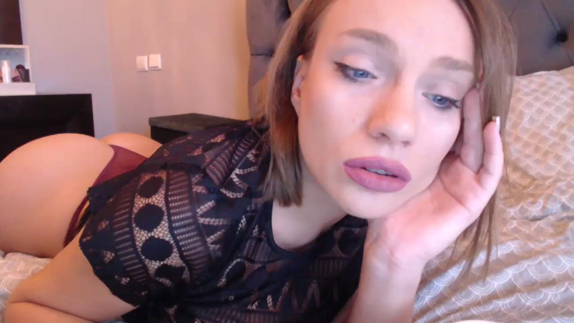 Gallery image thumbnail from call_me_em's myfreecams stream on, 11/20/2023, 09:22 image 5 of 20
