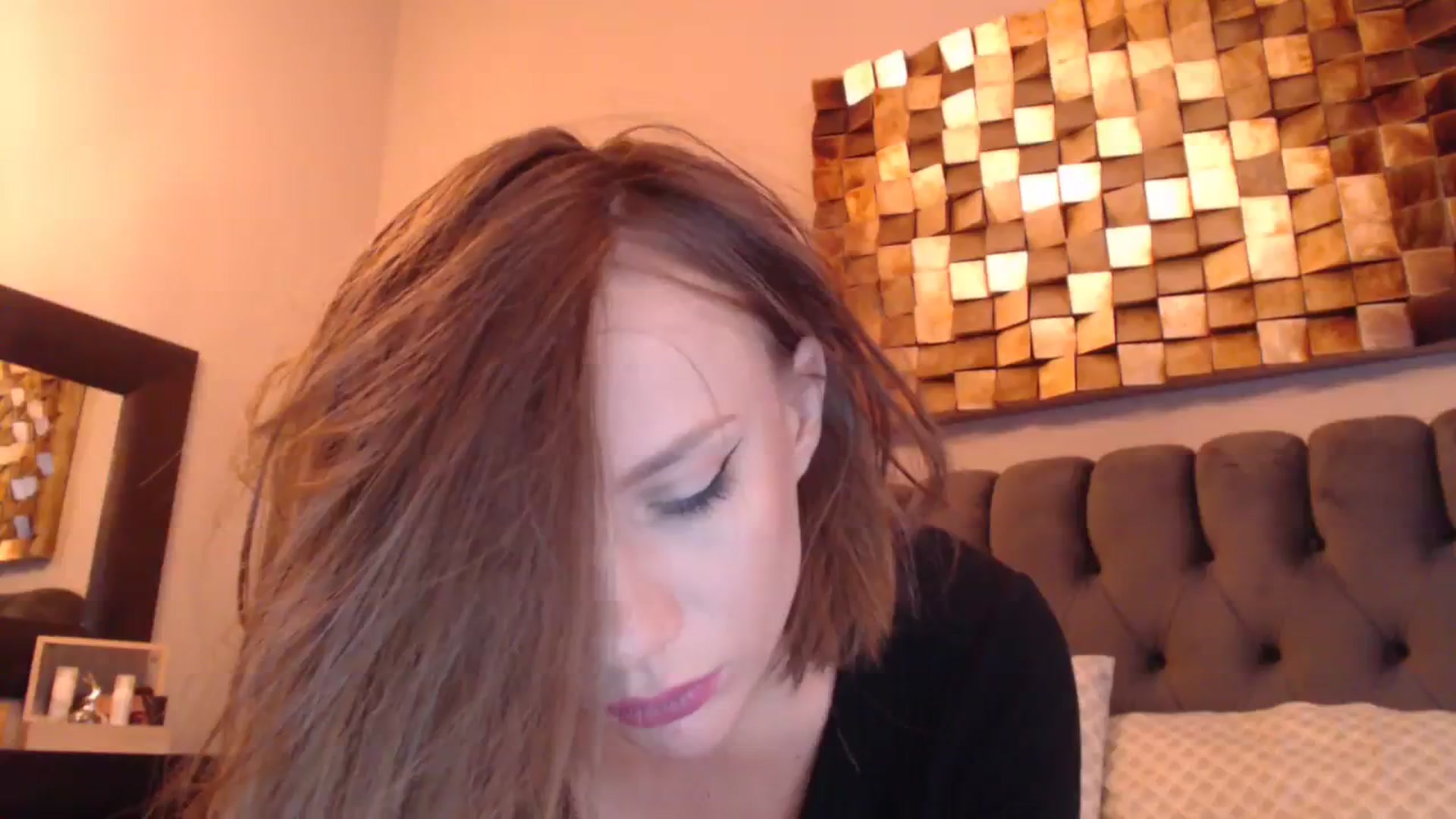 Gallery image thumbnail from call_me_em's myfreecams stream on, 12/04/2023, 09:19 image 3 of 20
