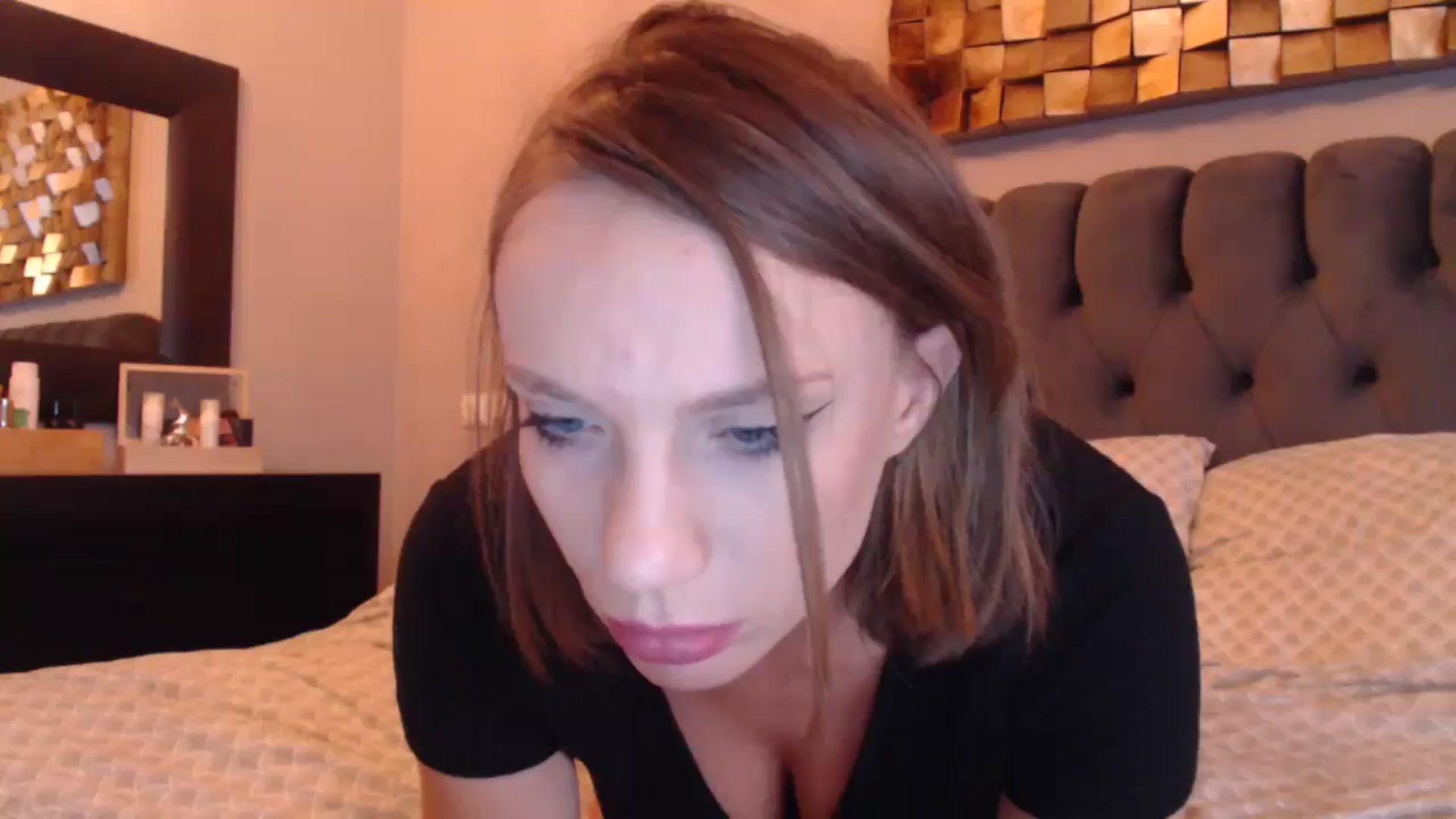 Gallery image thumbnail from call_me_em's myfreecams stream on, 12/04/2023, 09:19 image 10 of 20