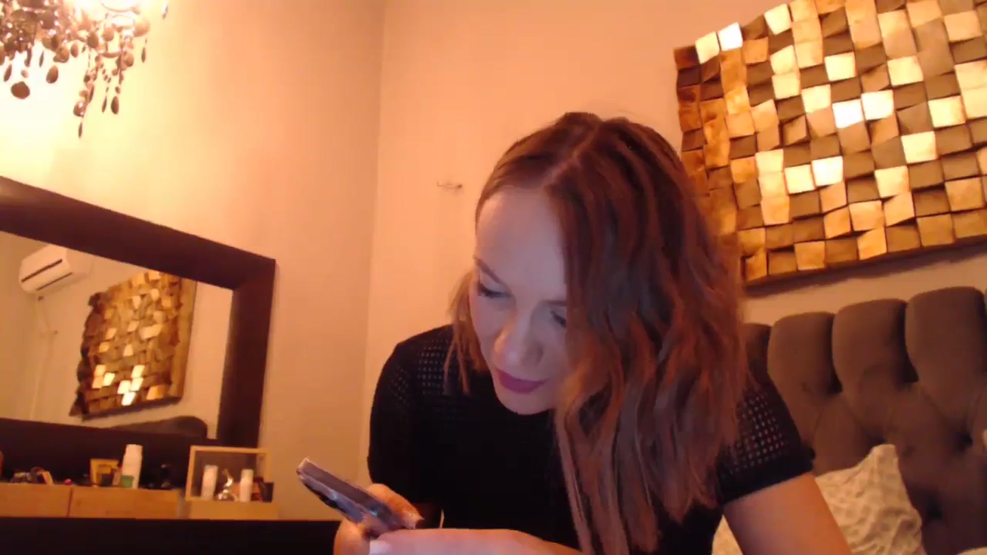 Gallery image thumbnail from call_me_em's myfreecams stream on, 12/08/2023, 17:52 image 4 of 20
