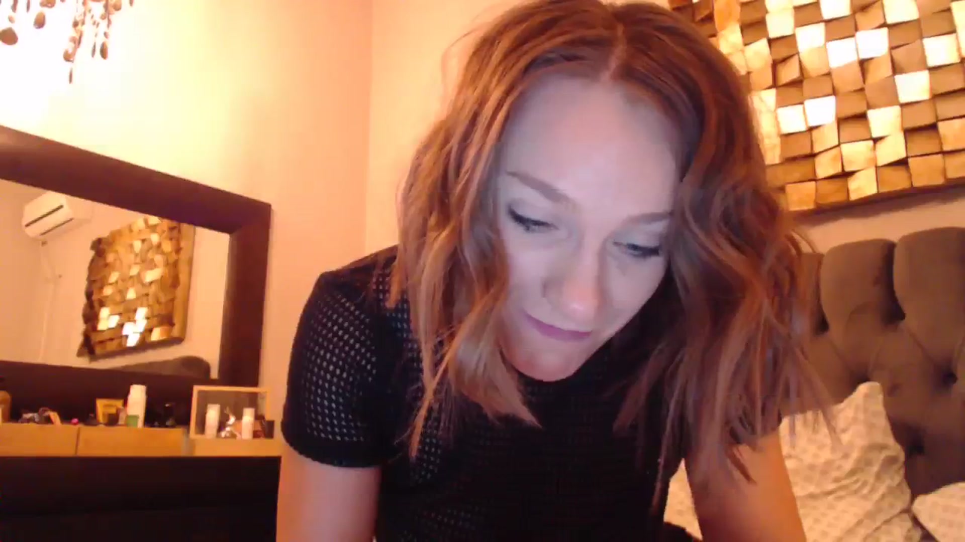 Gallery image thumbnail from call_me_em's myfreecams stream on, 12/08/2023, 17:52 image 19 of 20