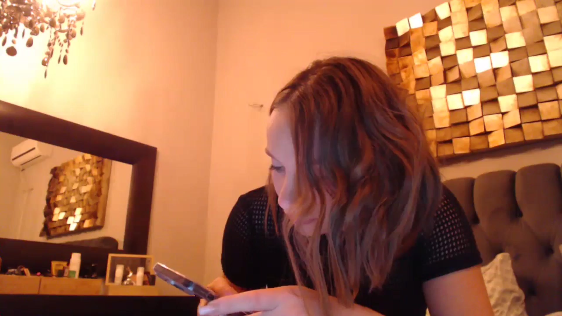 Gallery image thumbnail from call_me_em's myfreecams stream on, 12/08/2023, 17:52 image 6 of 20