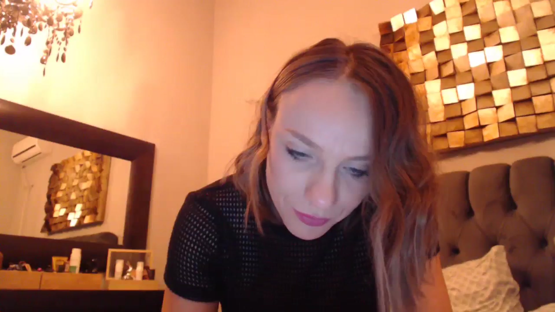 Gallery image thumbnail from call_me_em's myfreecams stream on, 12/08/2023, 17:52 image 10 of 20