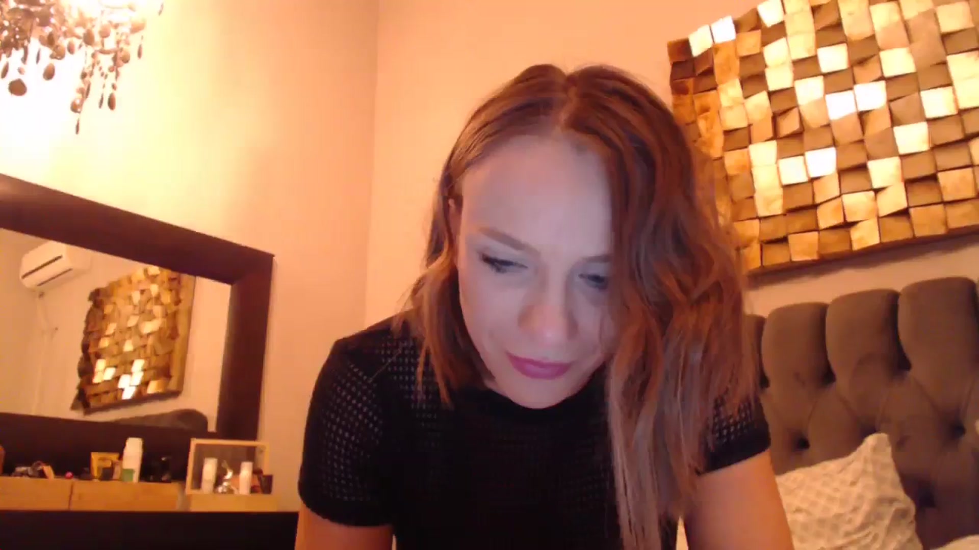 Gallery image thumbnail from call_me_em's myfreecams stream on, 12/08/2023, 17:52 image 8 of 20