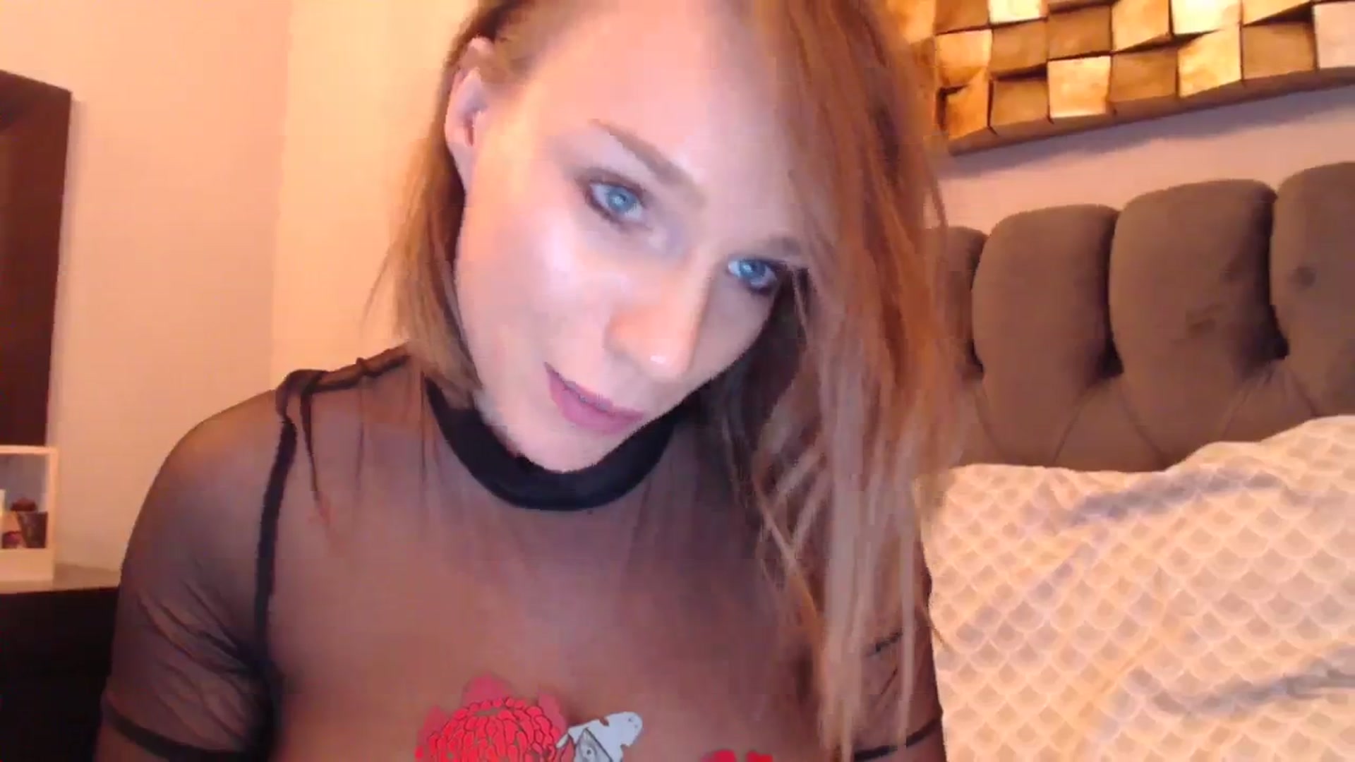 Gallery image thumbnail from call_me_em's myfreecams stream on, 12/10/2023, 10:35 image 18 of 20