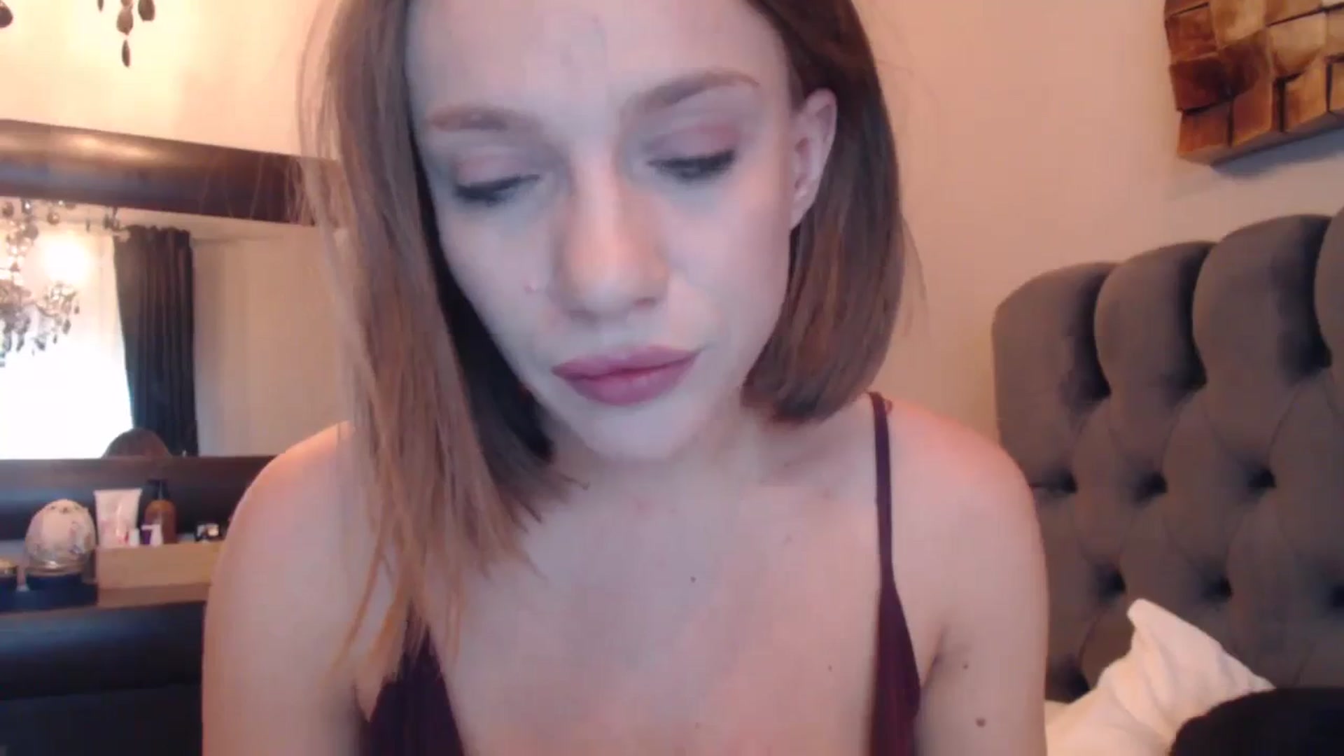 Gallery image thumbnail from call_me_em's myfreecams stream on, 12/13/2023, 09:52 image 11 of 20