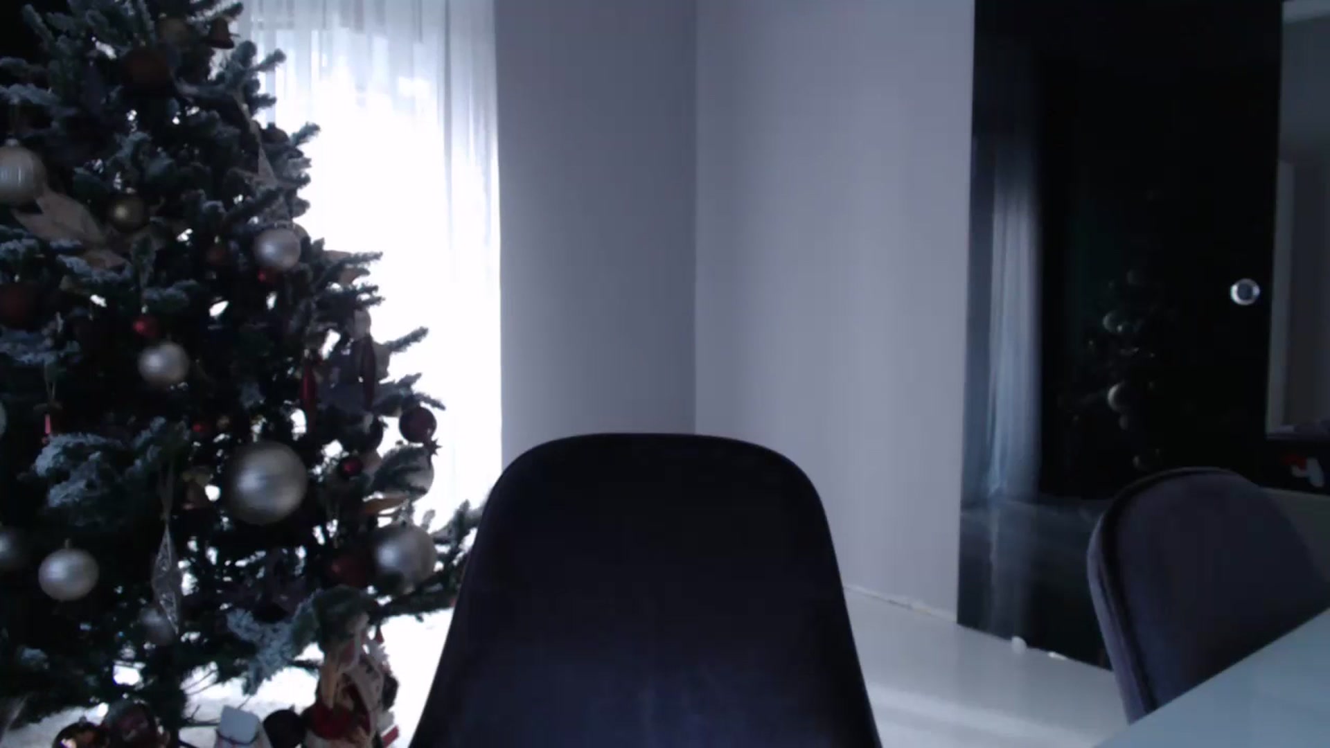 Gallery image thumbnail from call_me_em's myfreecams stream on, 12/14/2023, 08:37 image 2 of 20