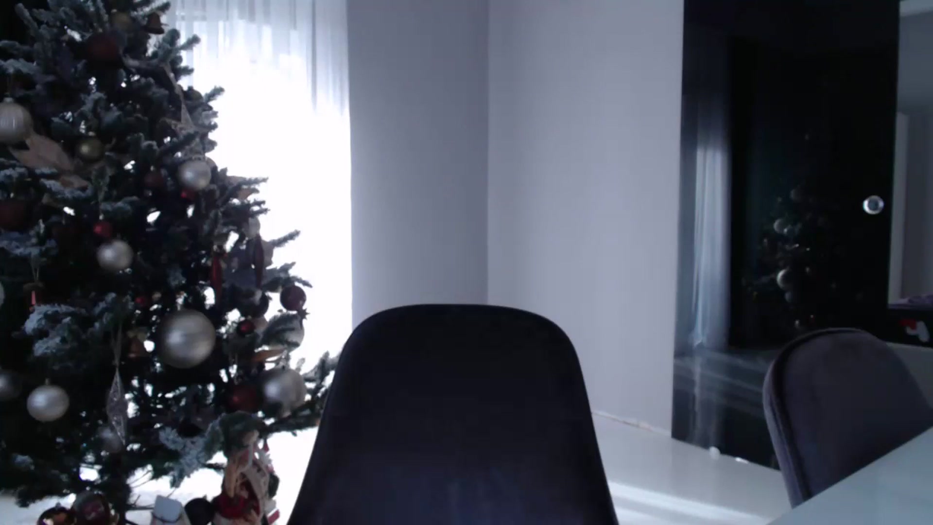 Gallery image thumbnail from call_me_em's myfreecams stream on, 12/14/2023, 08:37 image 3 of 20