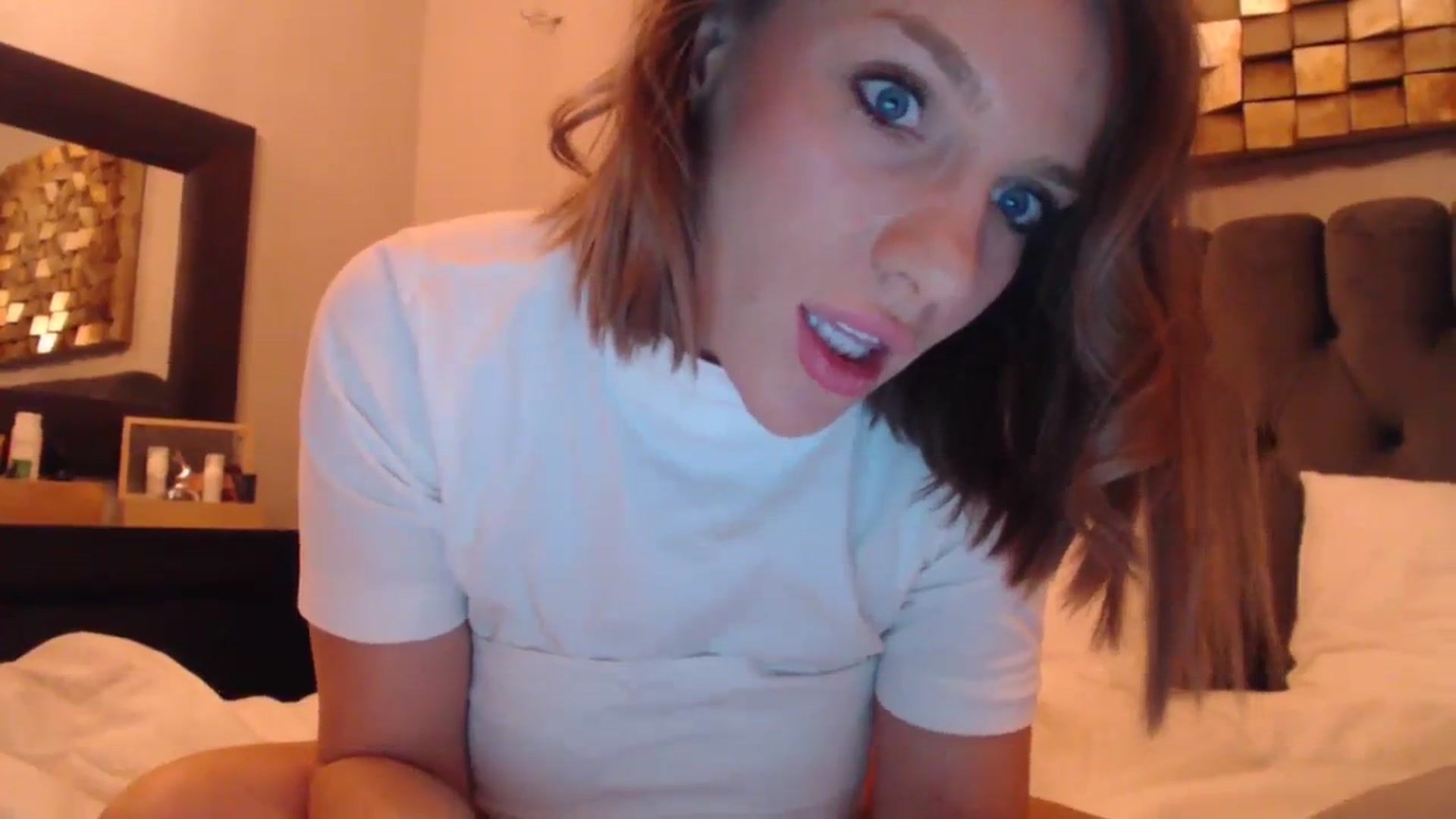 Gallery image thumbnail from call_me_em's myfreecams stream on, 12/14/2023, 17:42 image 13 of 20