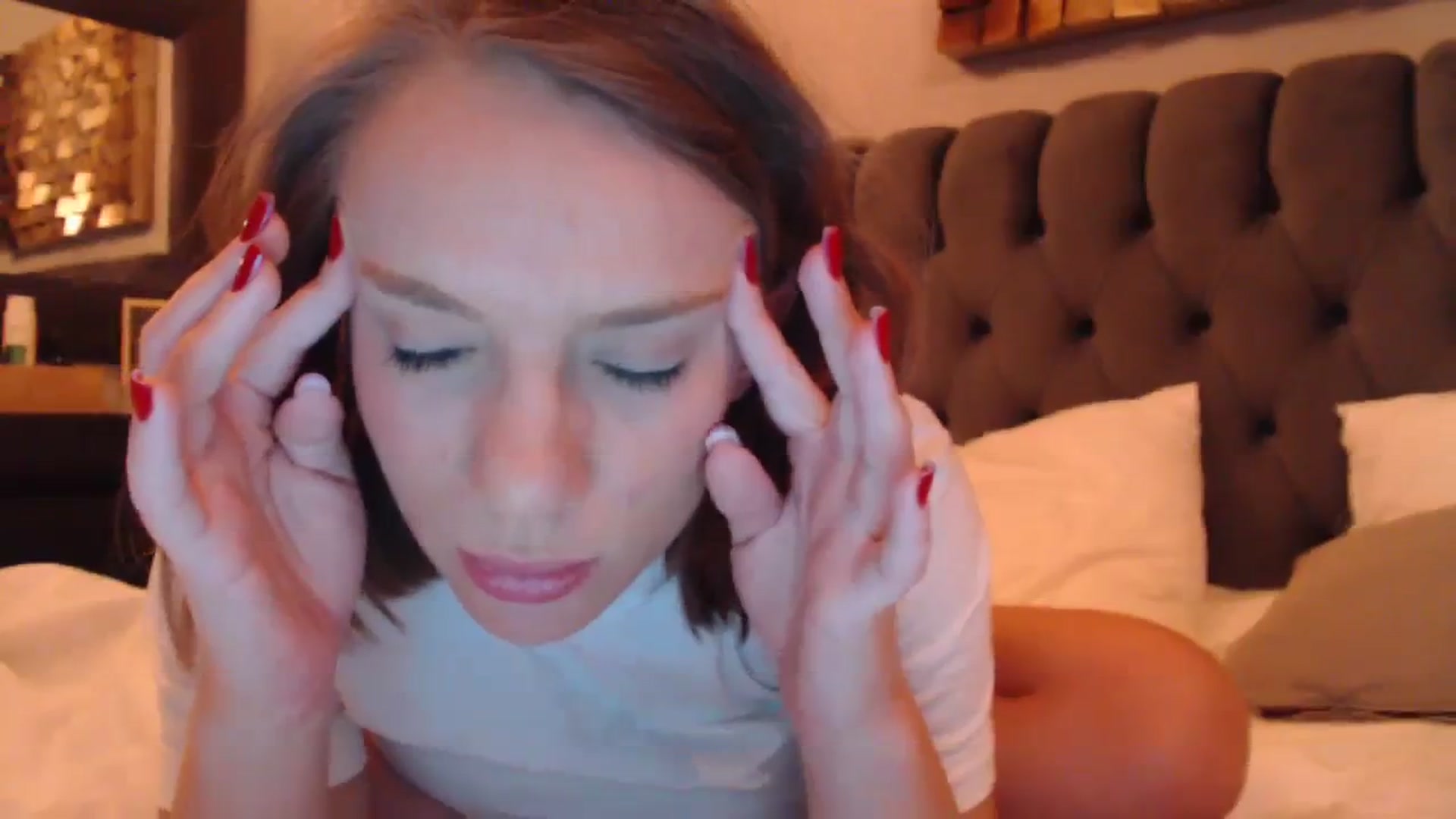Gallery image thumbnail from call_me_em's myfreecams stream on, 12/14/2023, 17:42 image 17 of 20