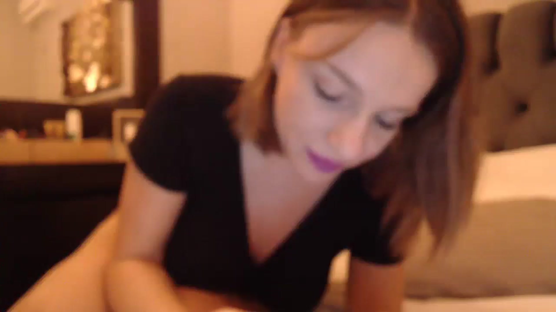 Gallery image thumbnail from call_me_em's myfreecams stream on, 12/15/2023, 17:34 image 11 of 20