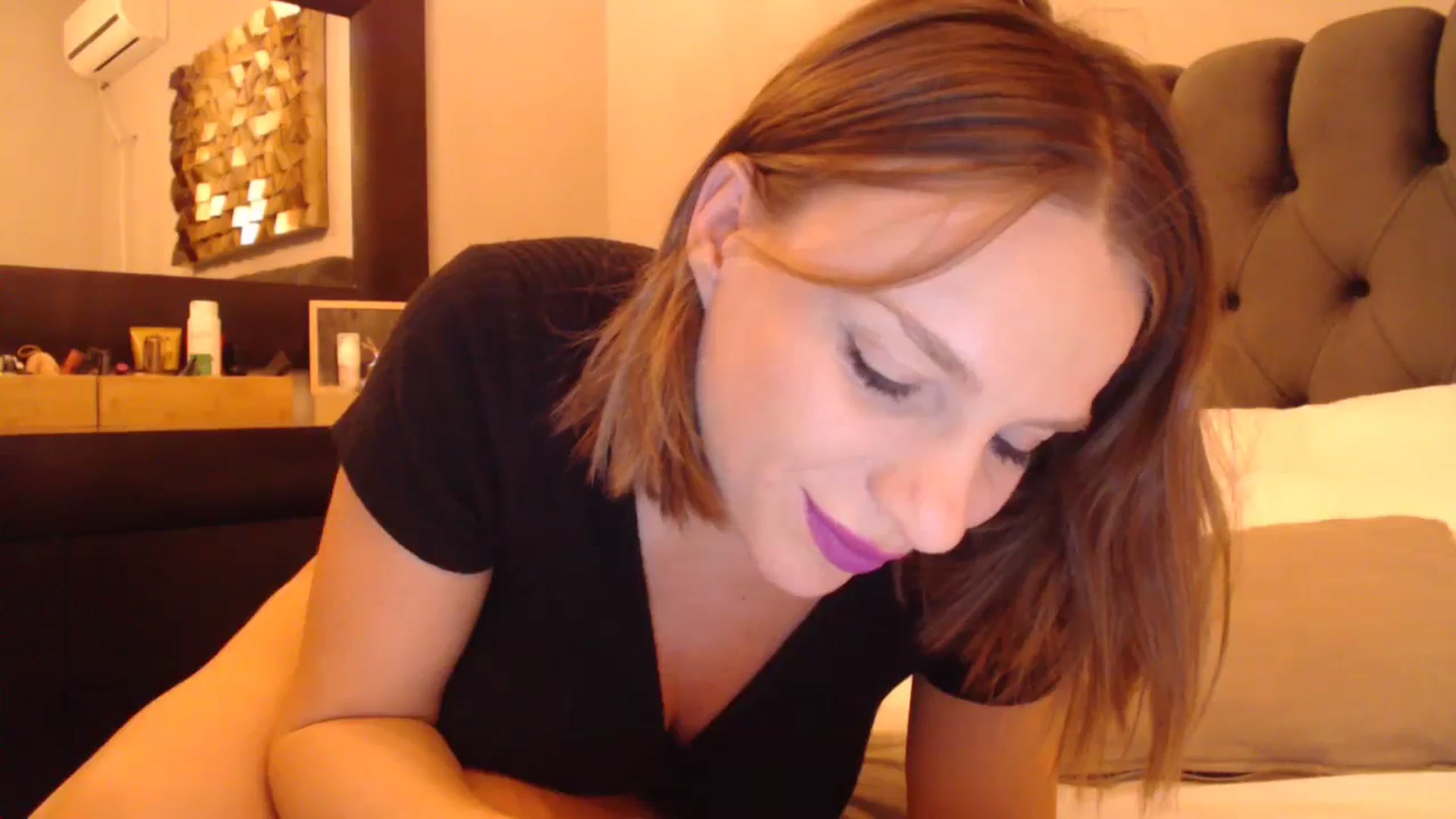 Gallery image thumbnail from call_me_em's myfreecams stream on, 12/15/2023, 17:34 image 12 of 20